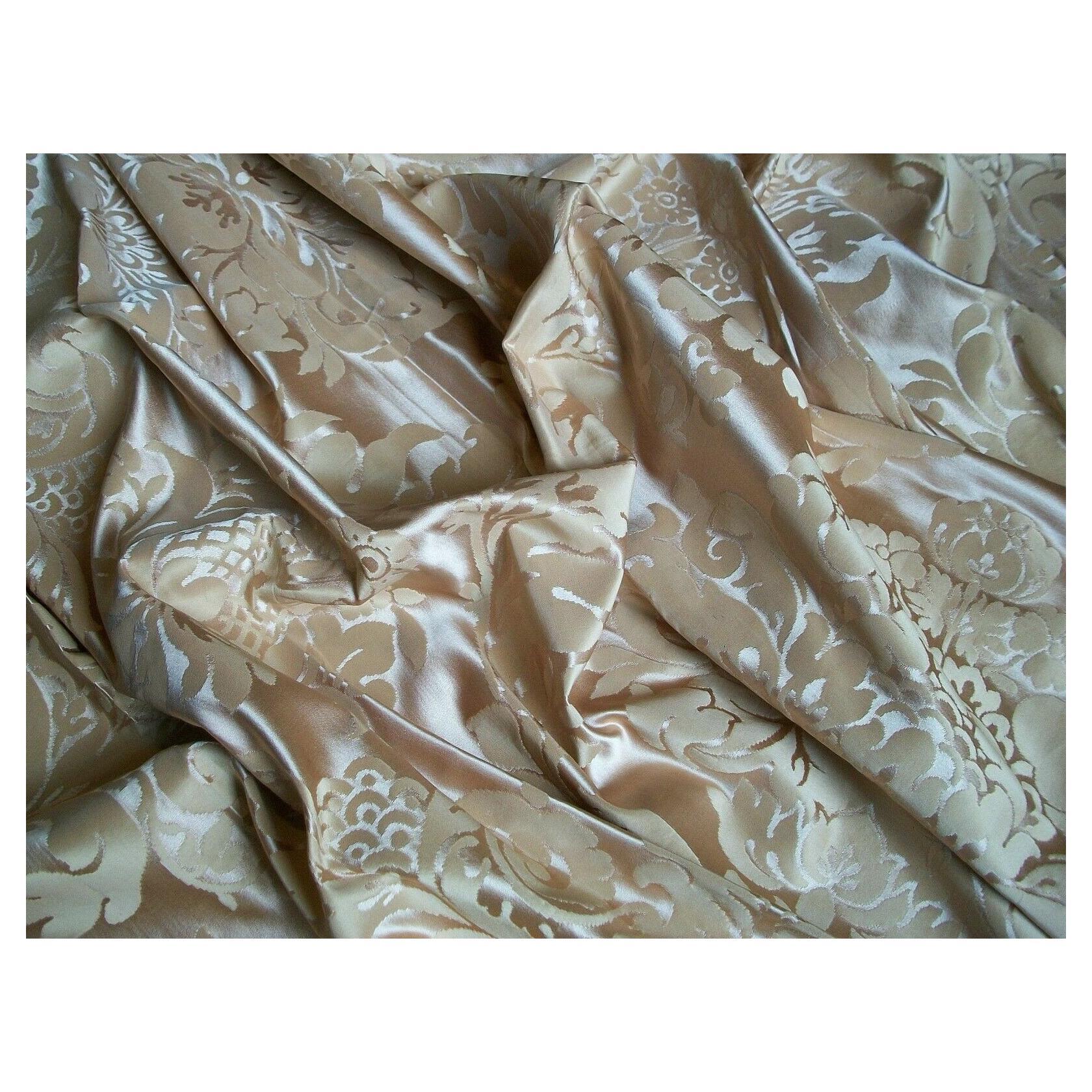 Vintage Cotton Blend Damask Fabric Remnant, Satin Finish, C.1980's For Sale