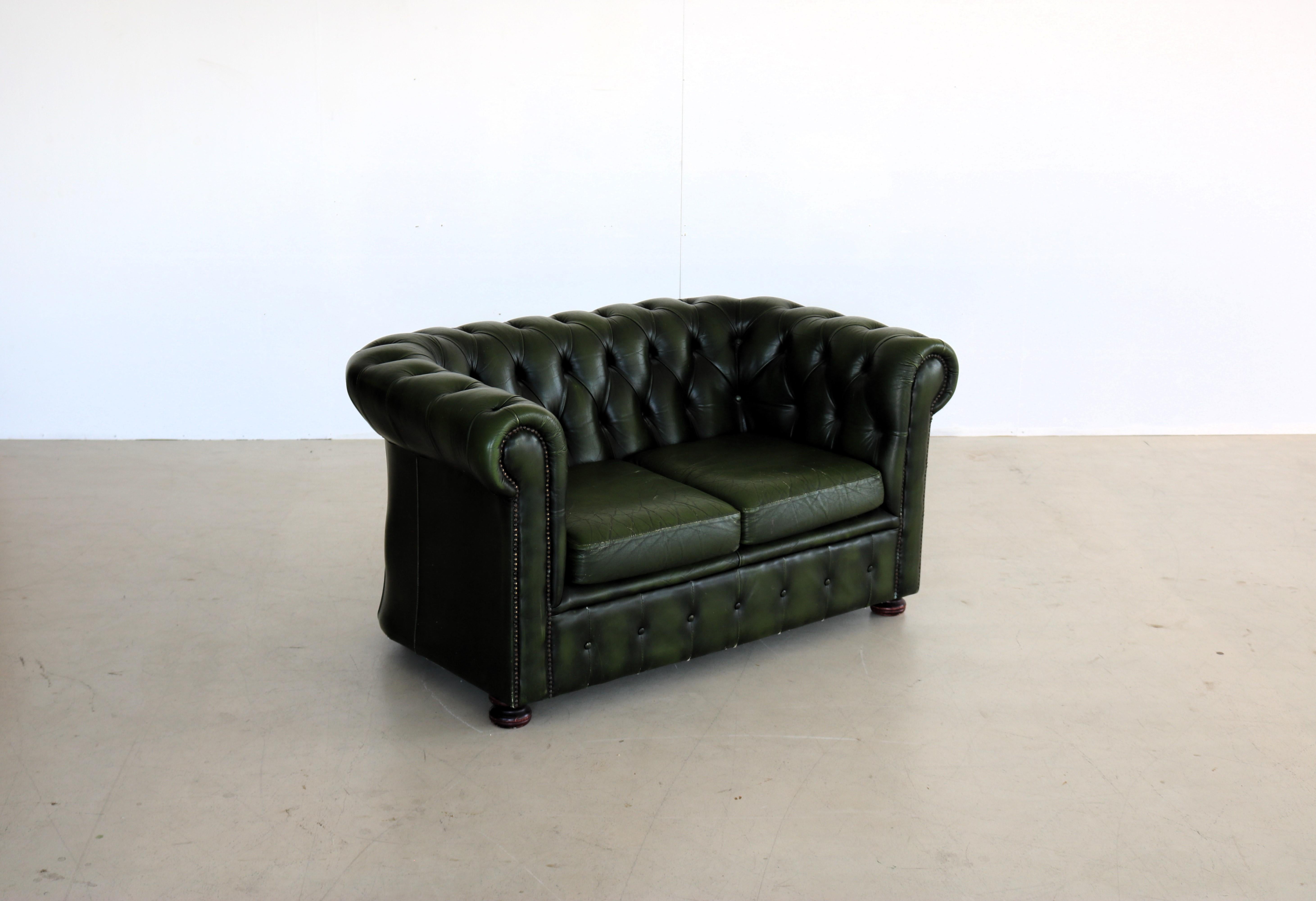 British Vintage Couch Couch Chesterfield Green