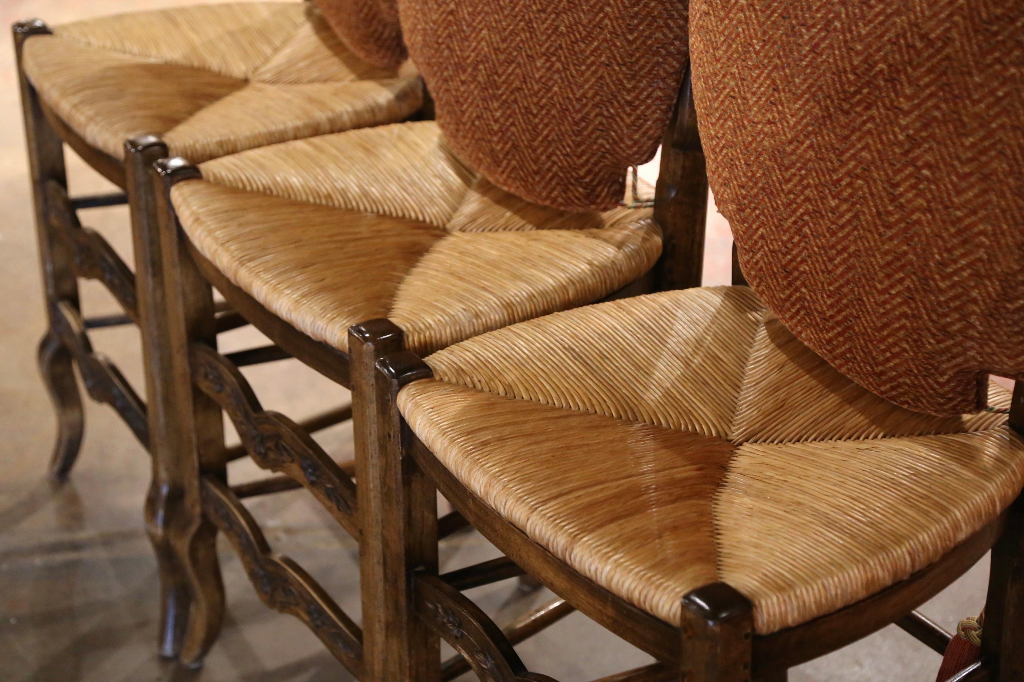 Vintage Country French Carved Walnut Ladder Back Counter Stools, Set of 3 In Excellent Condition In Dallas, TX