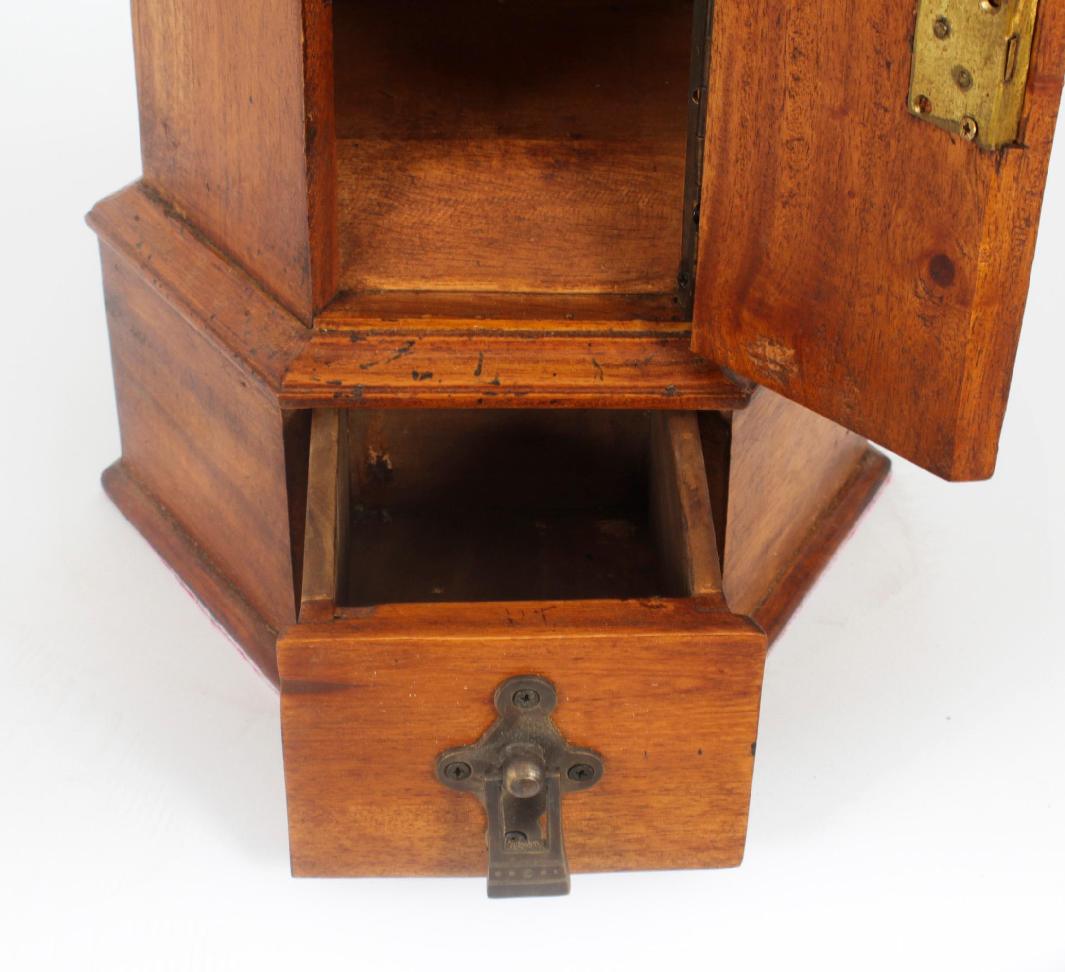 Vintage Country House Pillar Post Letter Box Cabinet, 20th Century 6