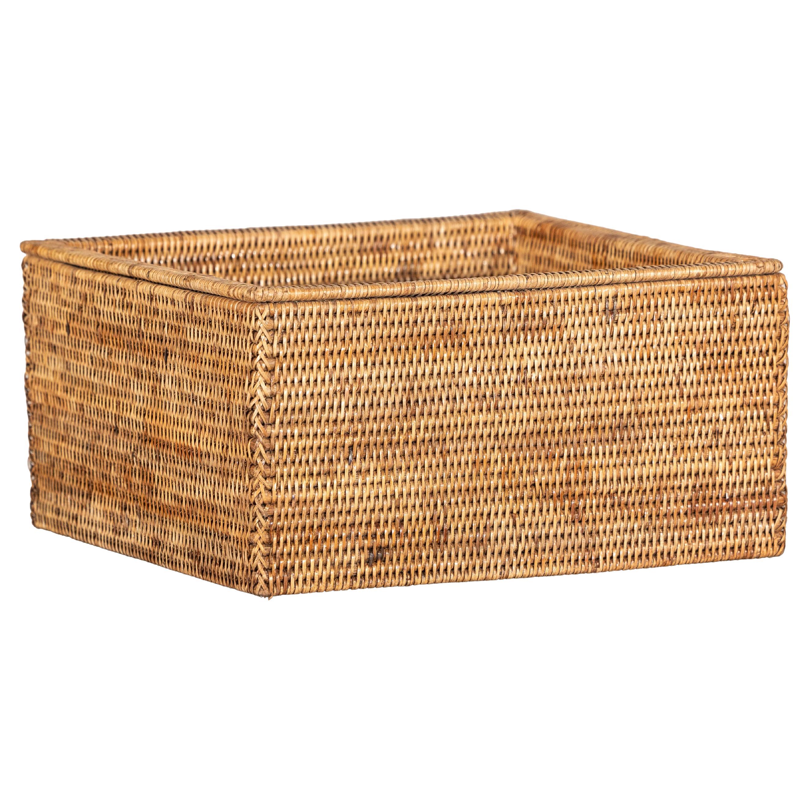 Caja de almacenaje rectangular de ratán de estilo rústico vintage con tapa de bandeja extraíble