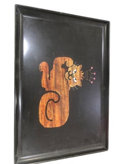 Bandeja de servir vintage de resina fenólica Couroc con incrustaciones de madera y cristal Gato Rey