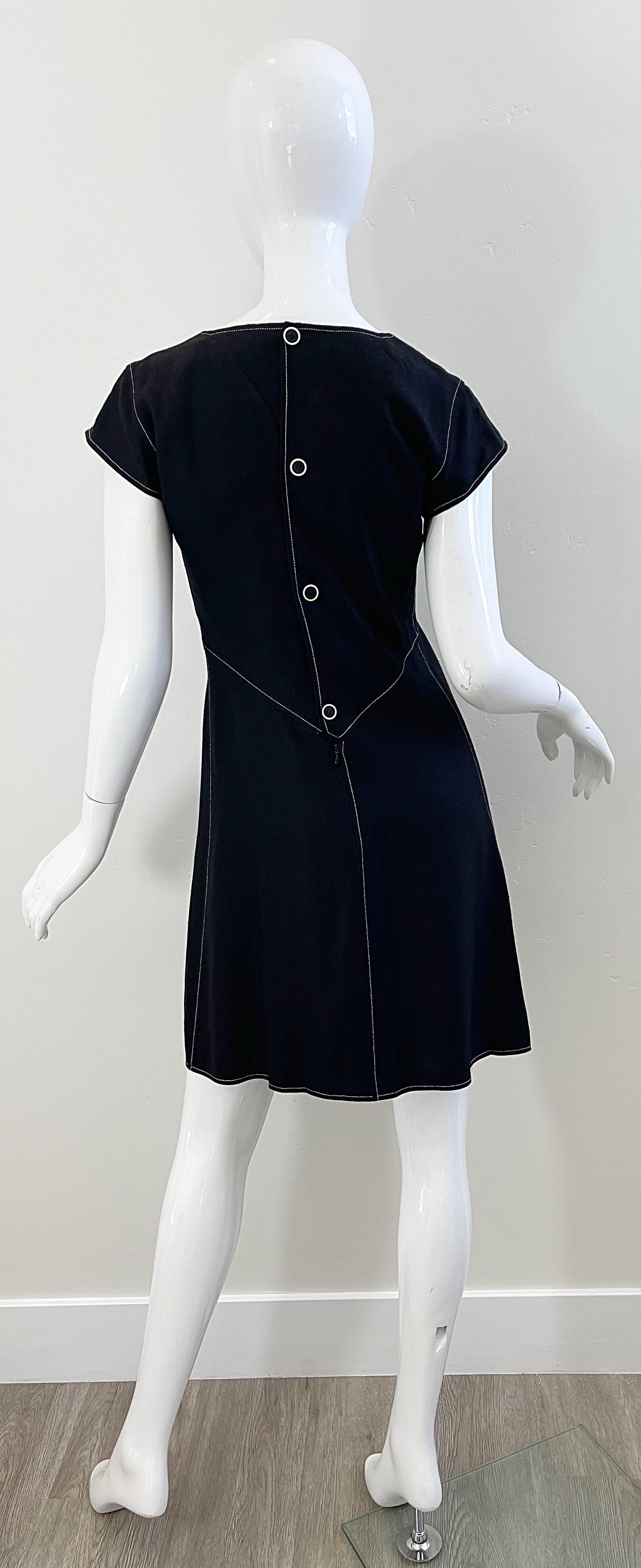 Vintage Courreges 1990s Does 1960s Black and White Size 38 / 6 90s Dress For Sale 6