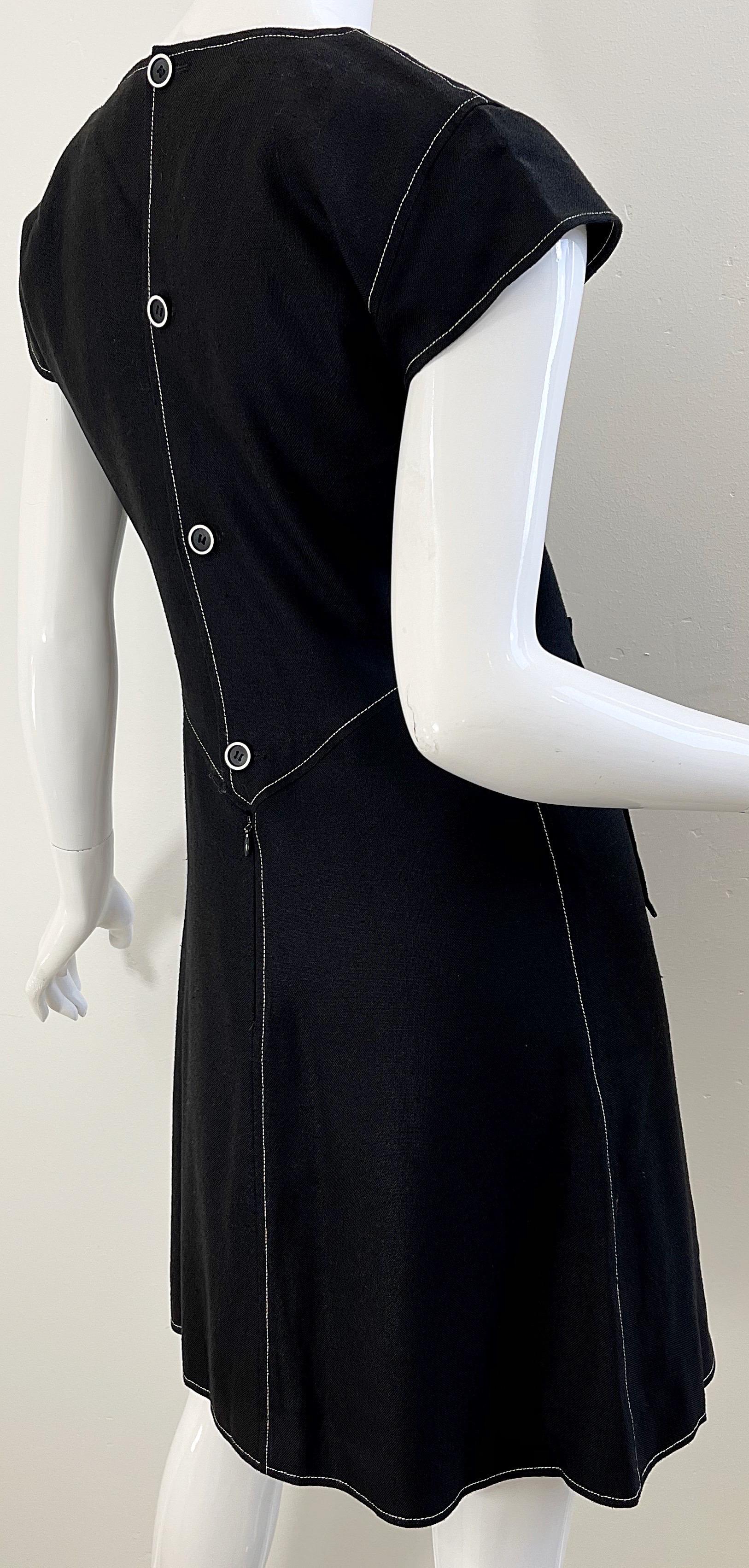 Vintage Courreges 1990s Does 1960s Black and White Size 38 / 6 90s Dress For Sale 9