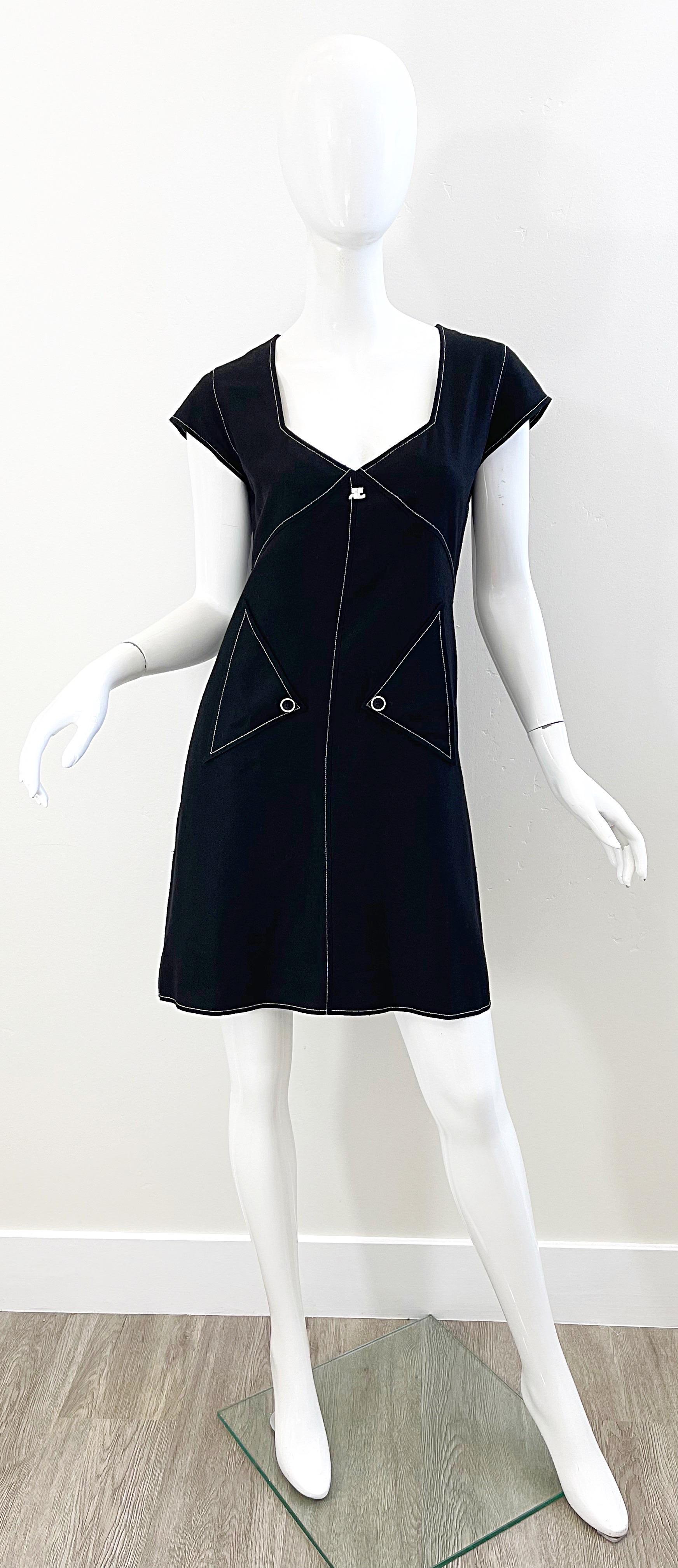 Vintage Courreges 1990s Does 1960s Black and White Size 38 / 6 90s Dress In Excellent Condition For Sale In San Diego, CA