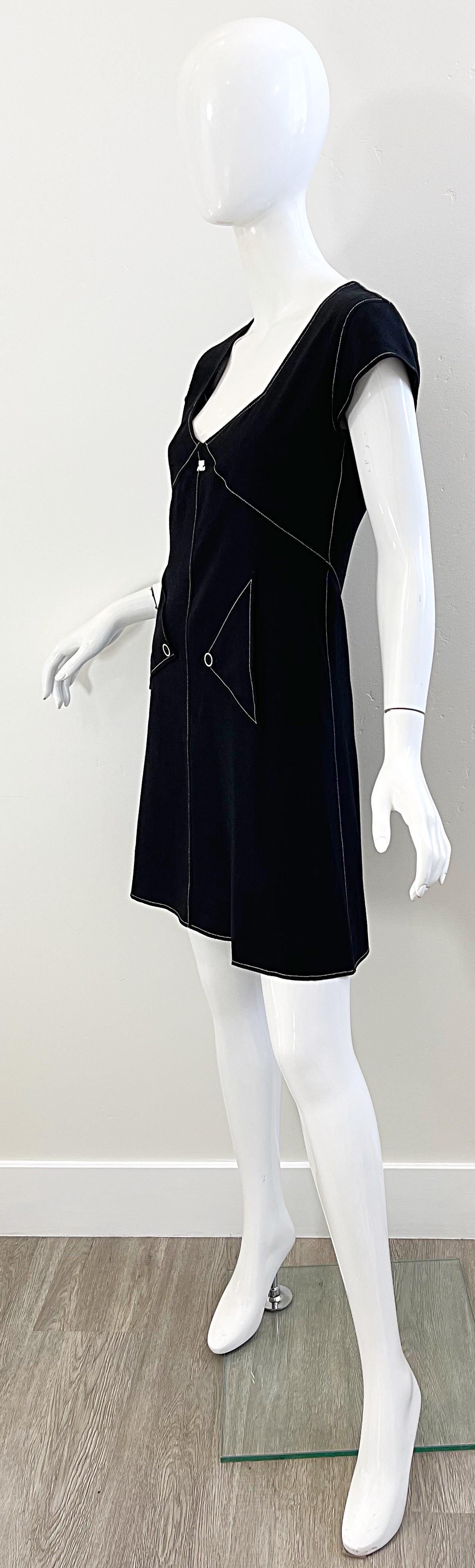 Vintage Courreges 1990s Does 1960s Black and White Size 38 / 6 90s Dress For Sale 2