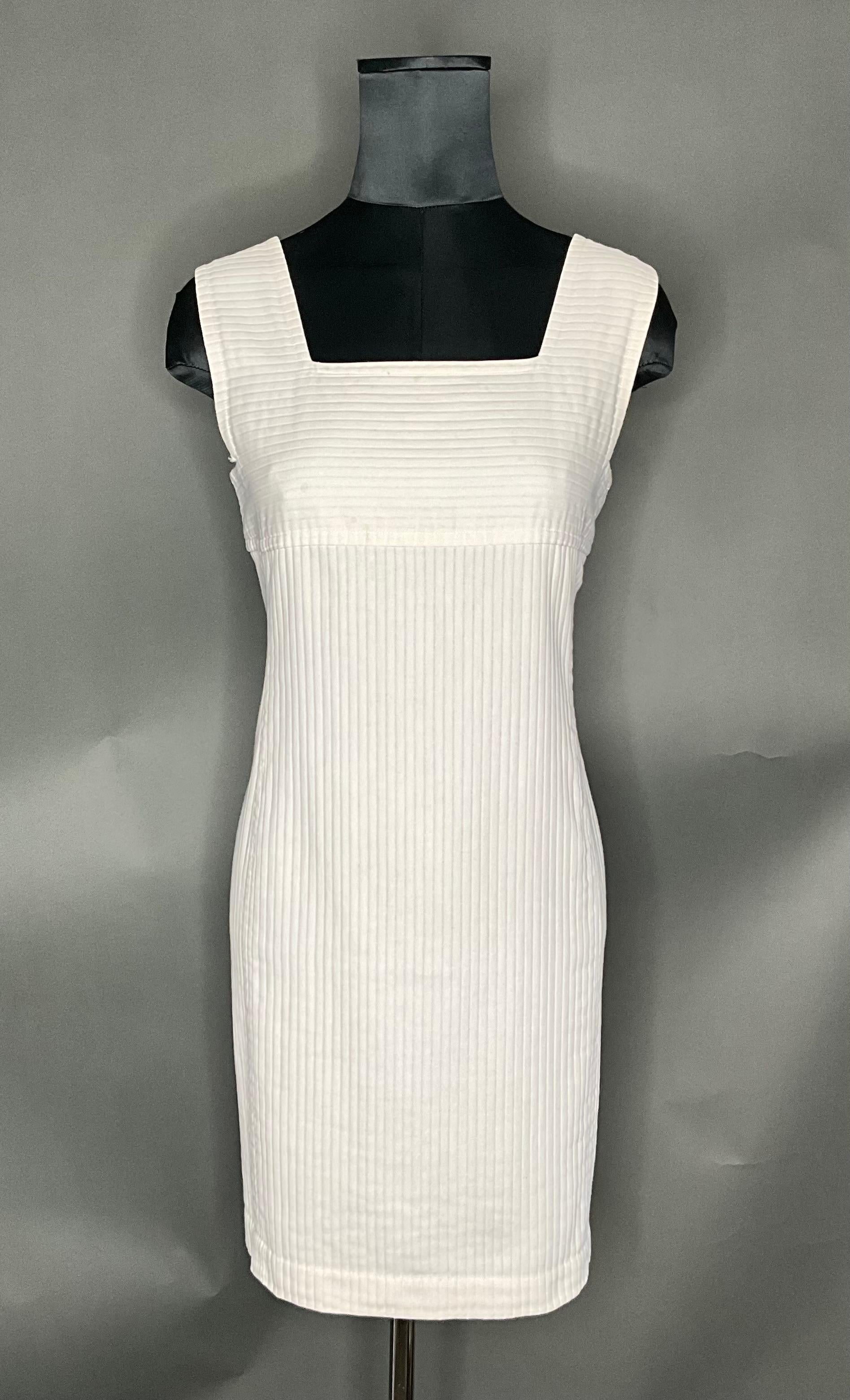 Vintage Courreges White Ribbed Dress In Good Condition For Sale In Lake Worth Beach, FL