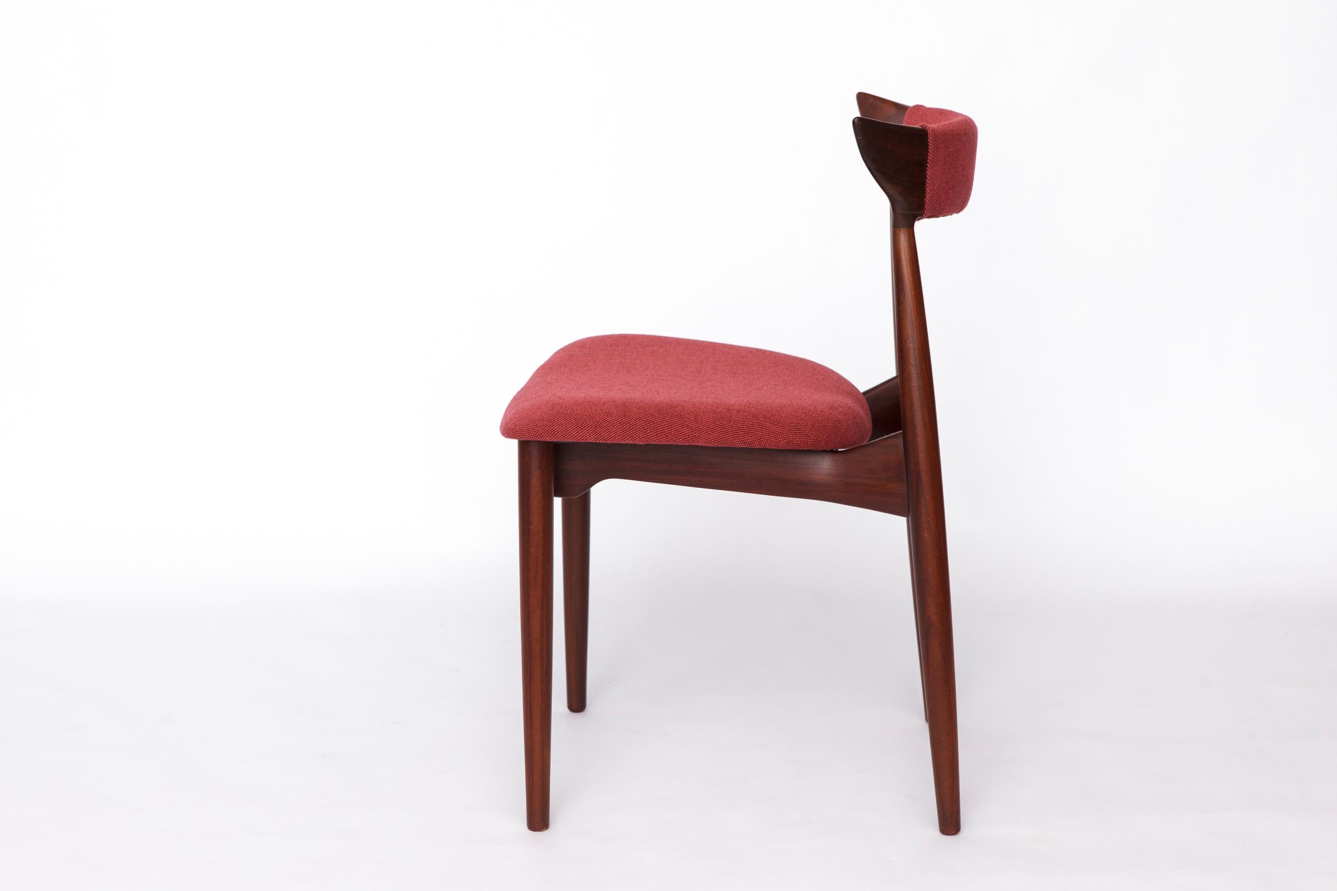 Vintage Cow Horn Chair – 1960s/1970s Danish Teak Dining or Desk Chair, Bordeaux In Good Condition For Sale In Hannover, DE
