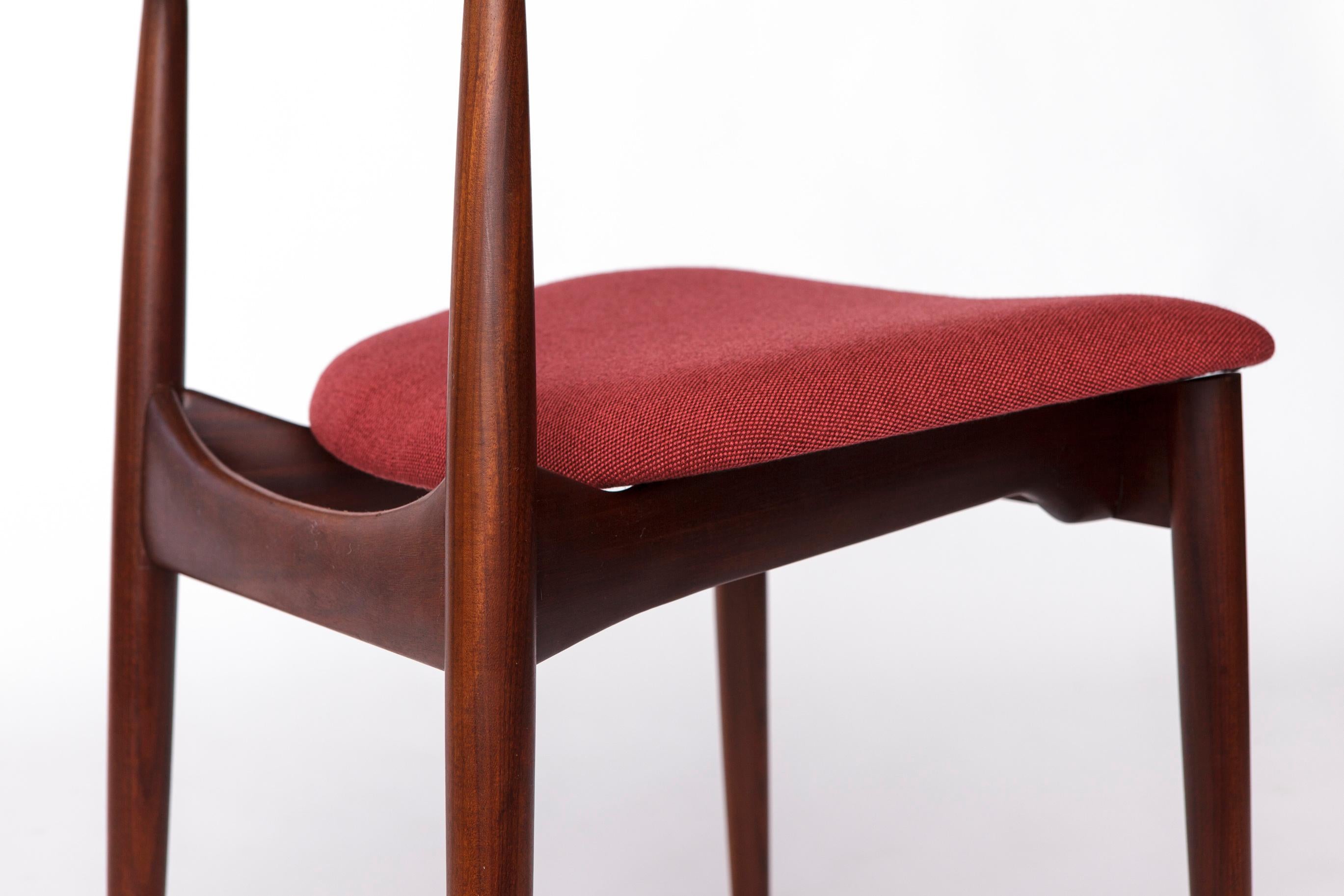 Vintage Cow Horn Chair – 1960s/1970s Danish Teak Dining or Desk Chair, Bordeaux For Sale 2