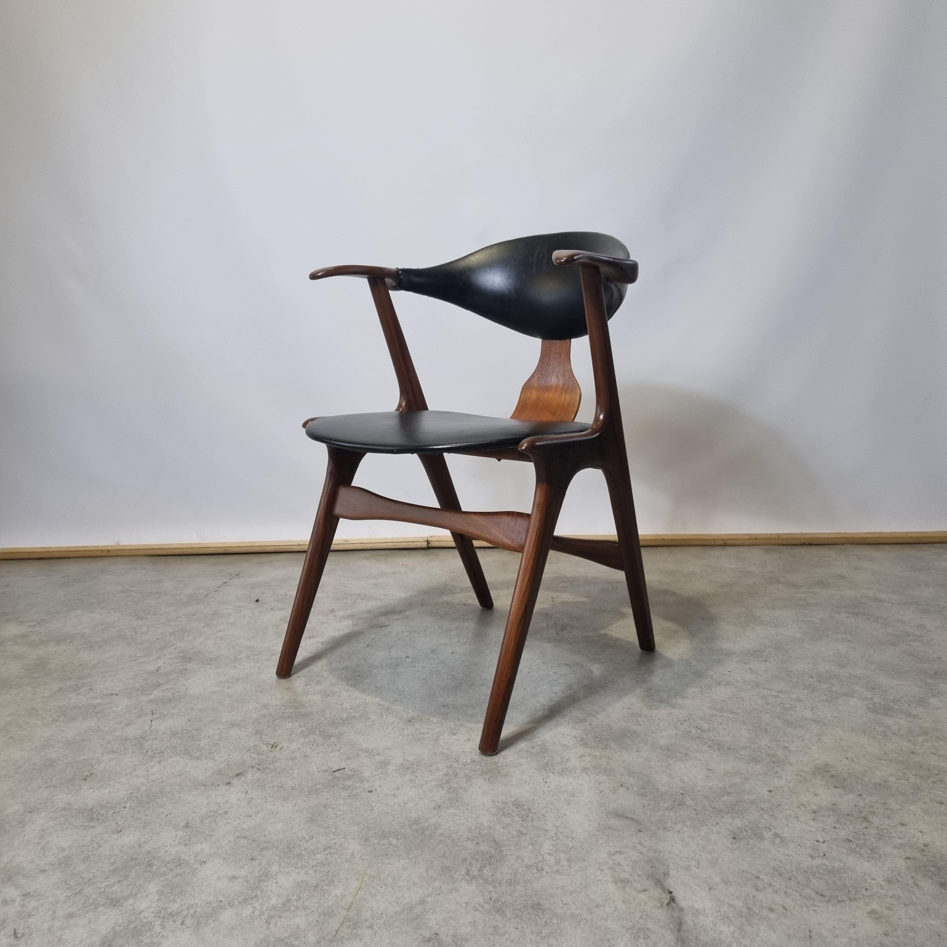 Vintage Cow Horn Chair by Louis Van Teeffelen for AWA, 1950s 7