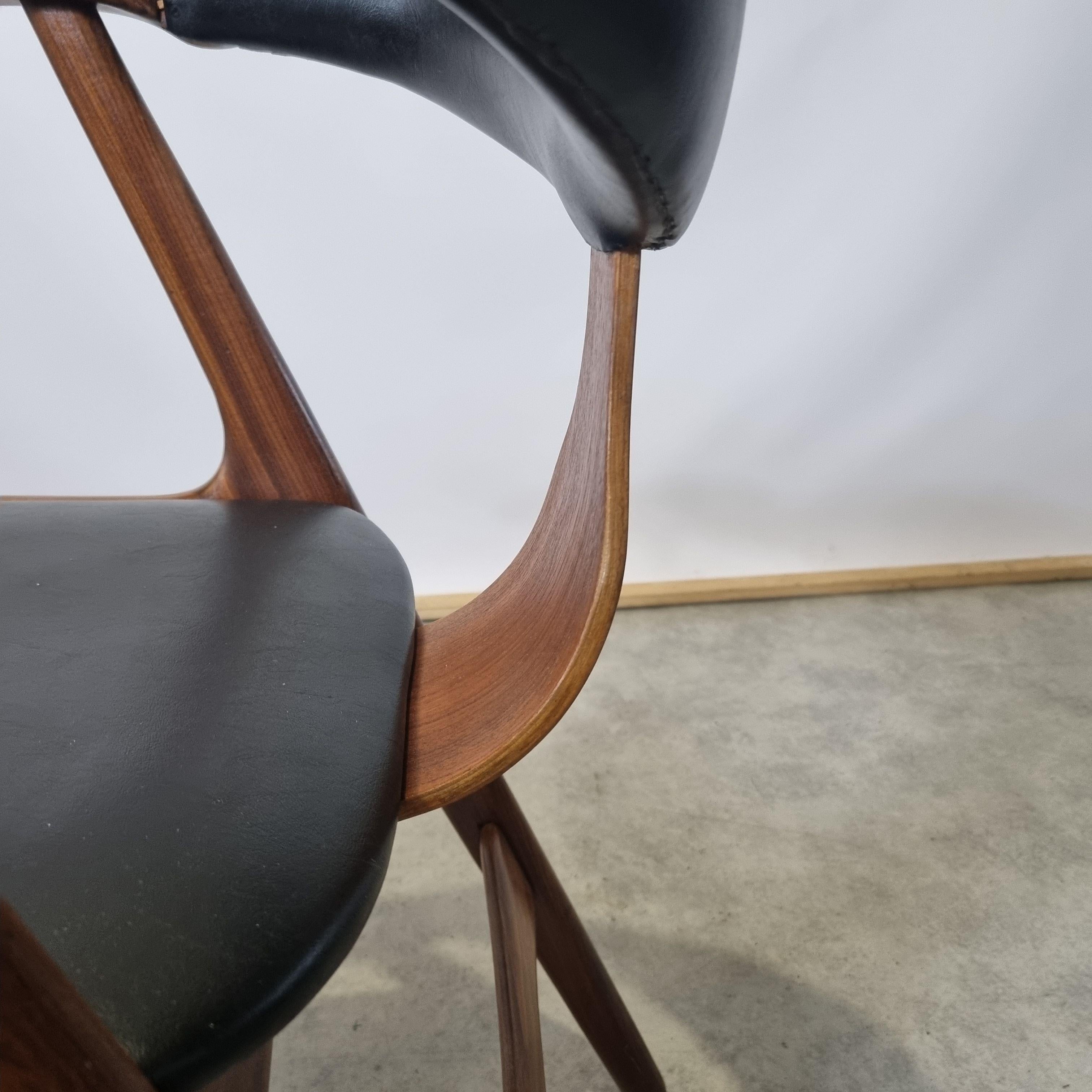 Vintage Cow Horn Chair by Louis Van Teeffelen for AWA, 1950s 11