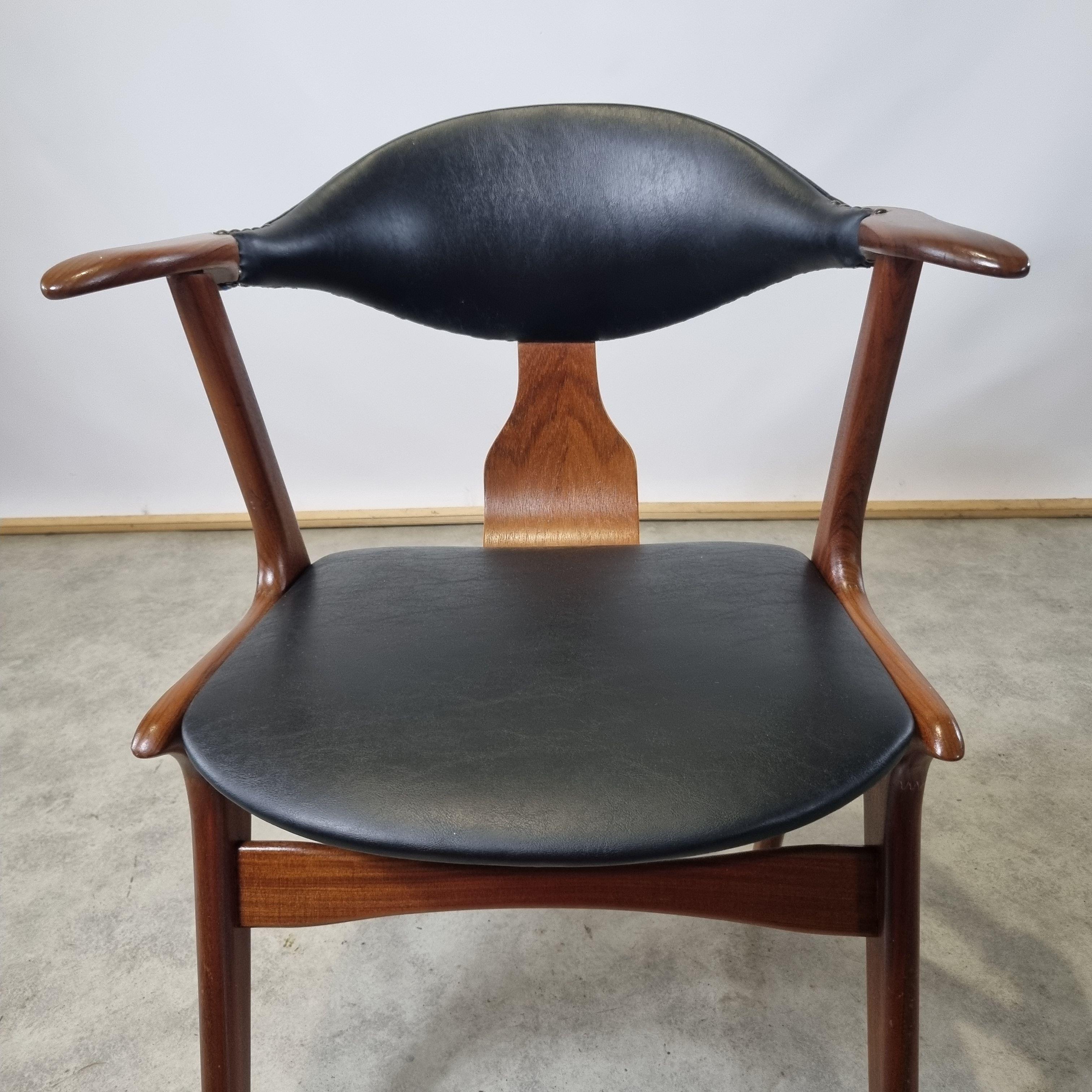 Vintage Cow Horn Chairs by Louis Van Teeffelen for AWA, 1950s, Set of 4 3