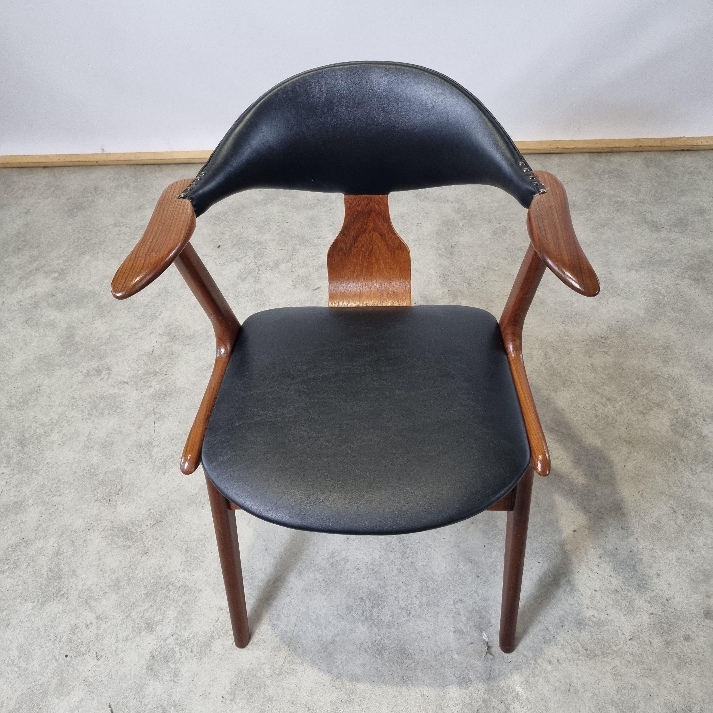 Vintage Cow Horn Chairs by Louis Van Teeffelen for AWA, 1950s, Set of 4 4