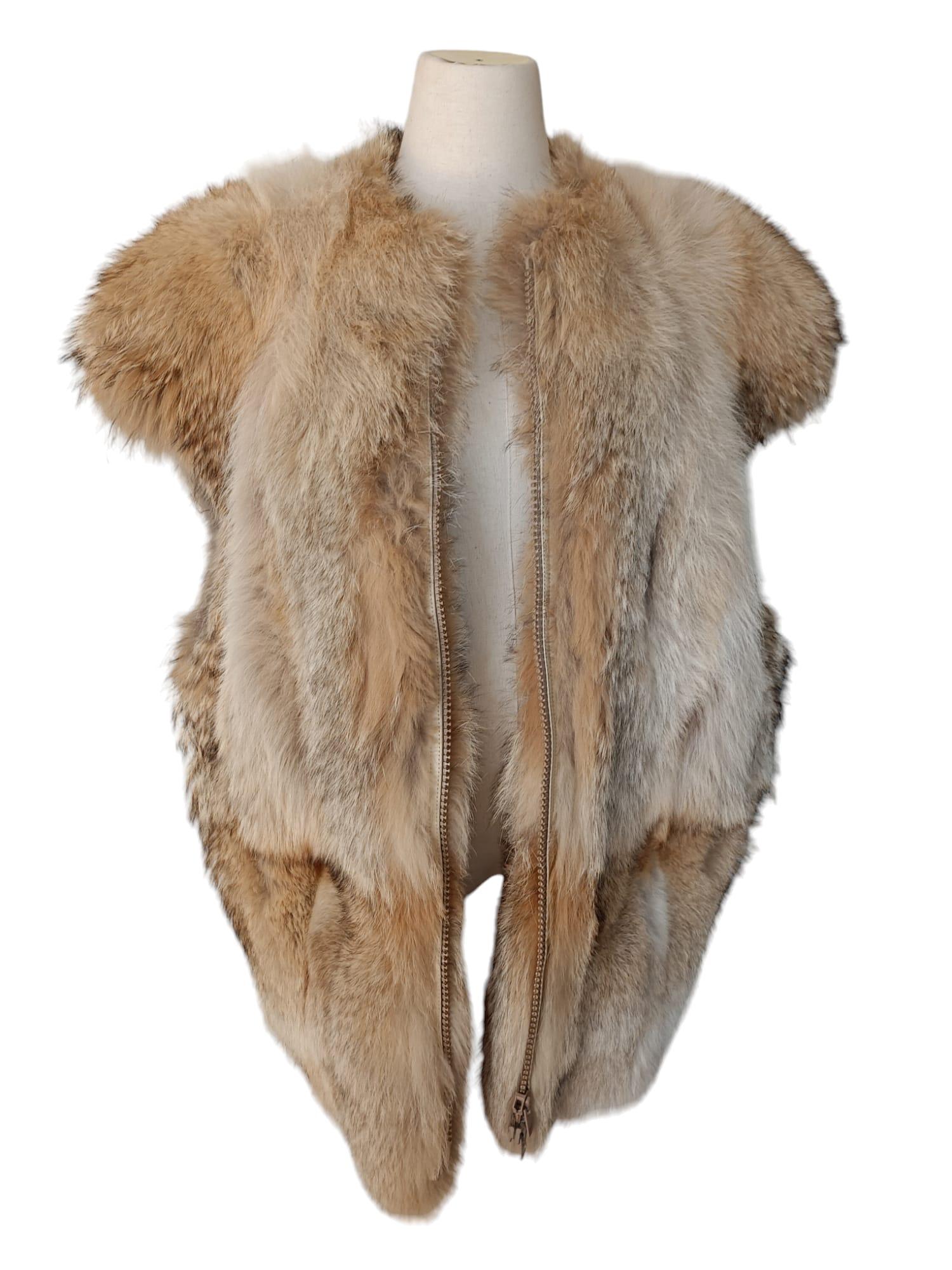 Donna Gilet vintage in pelliccia di coyote M. in vendita