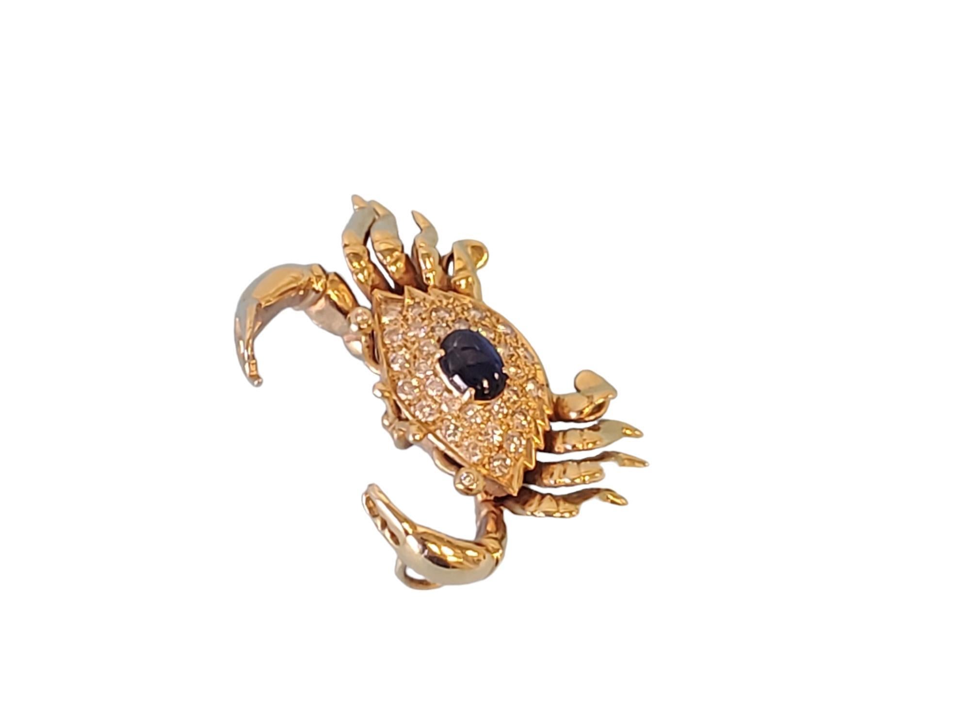 Vintage Crab Slide Pendant 14k Yellow Gold Diamonds and Blue Sapphire Cabochon In Good Condition For Sale In Overland Park, KS