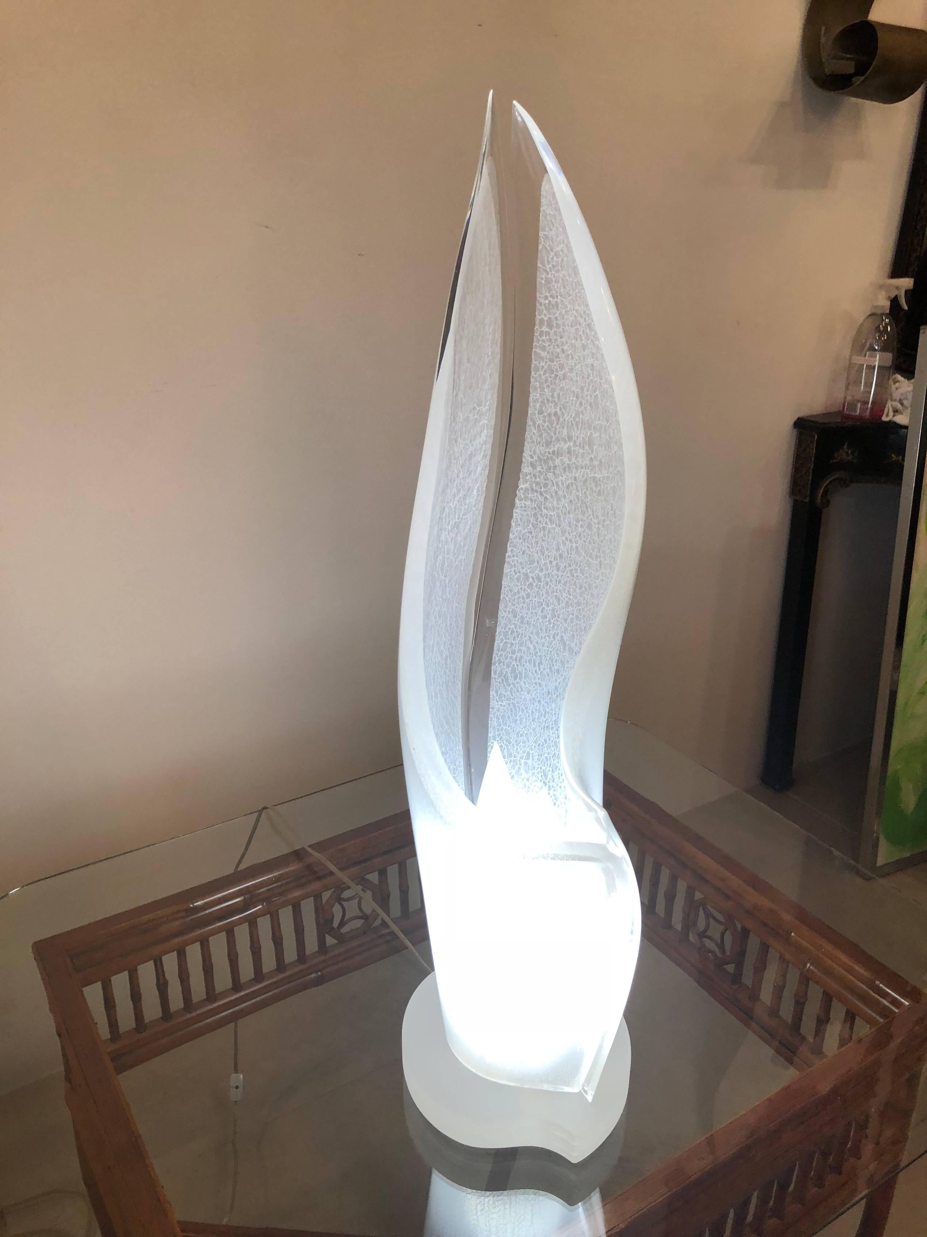 Beautiful vintage crackled Lucite free-form sculpture table lamp.