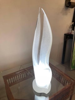 Vintage Crackled Lucite Free-Form Sculpture Table Lamp