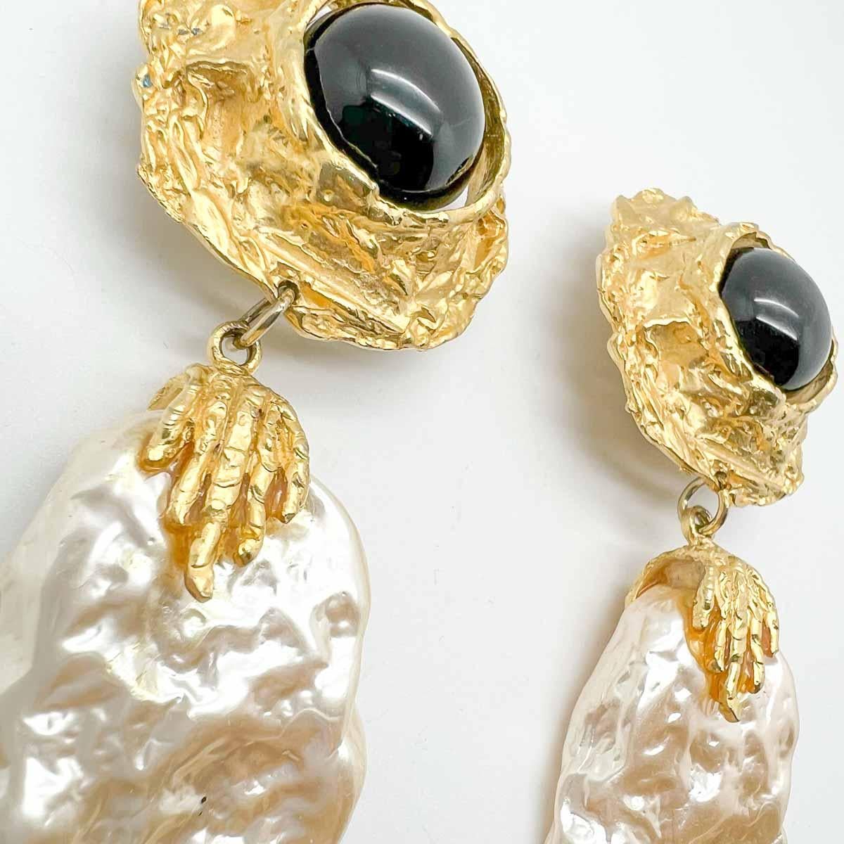 Vintage Craft Black Cabochon & Pearl Statement Earrings 1980s In Good Condition For Sale In Wilmslow, GB
