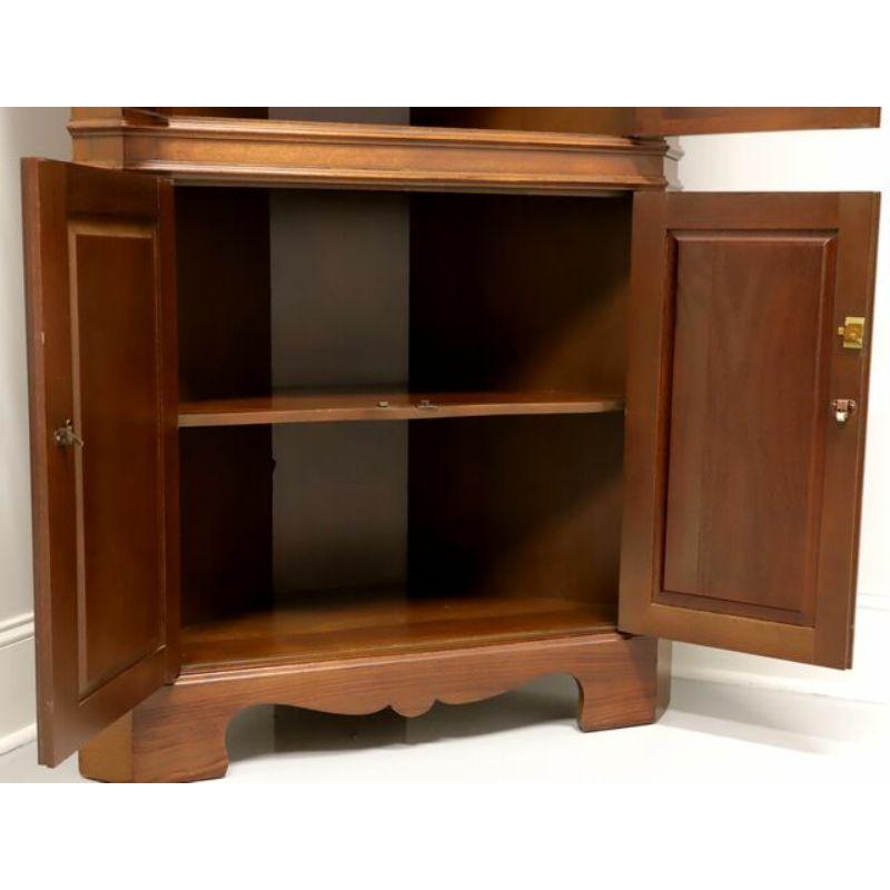 CRAFTIQUE Solid Mahogany Chippendale Corner Cupboard / Cabinet 2