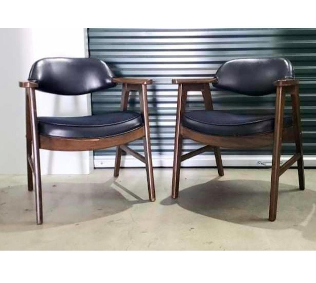 Vintage Craftmaster Industries Gunlocke Chairs- Set of 4 For Sale 3