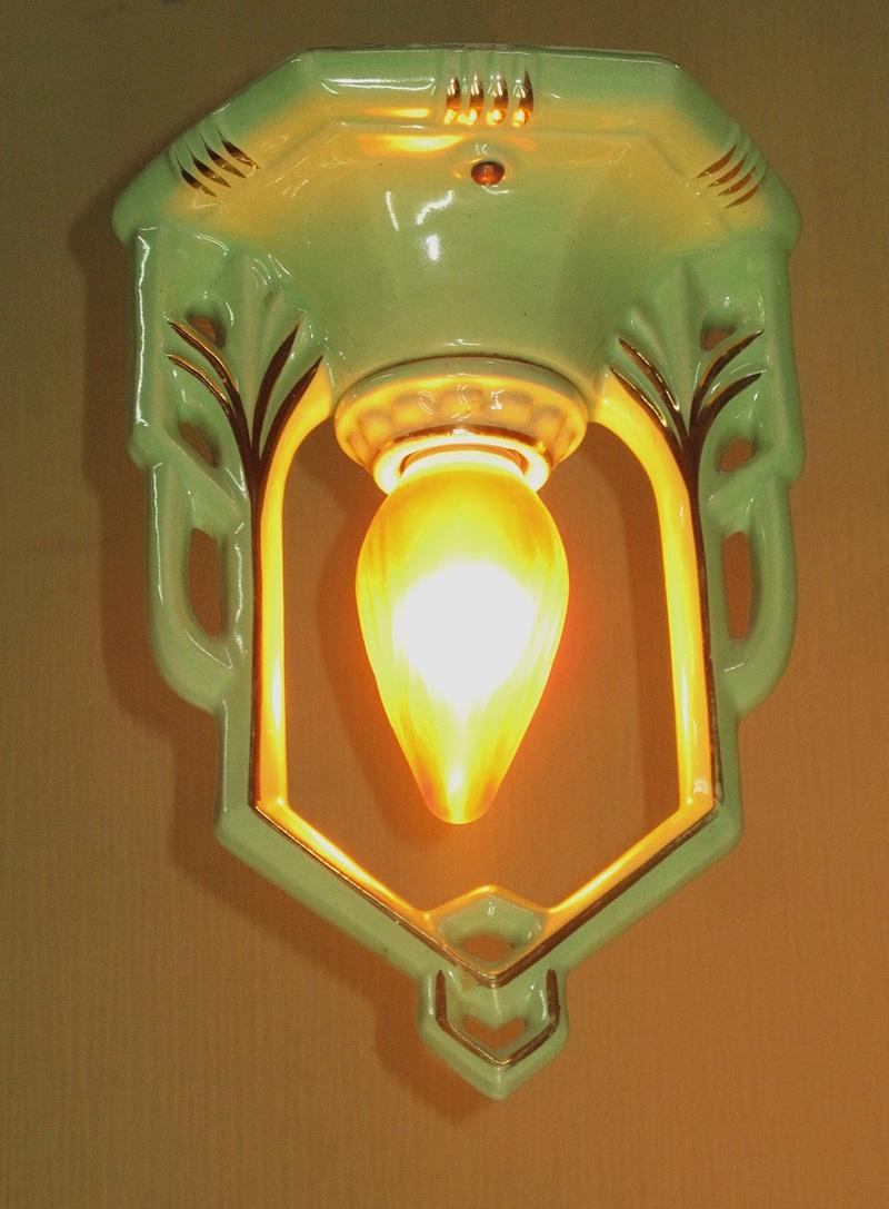 Vintage Craftsman Green Powder Room Porzellan-Deckenleuchte (Gebrannt)