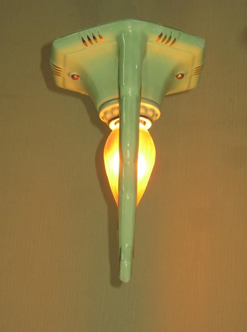 Vintage Craftsman Green Powder Room Porzellan-Deckenleuchte im Zustand „Gut“ in Prescott, US