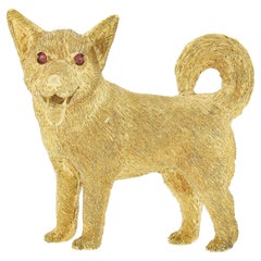Vintage Craig Drake 18k Gold Ruby Eyes Detailed Textured Shepard Dog Brooch Pin