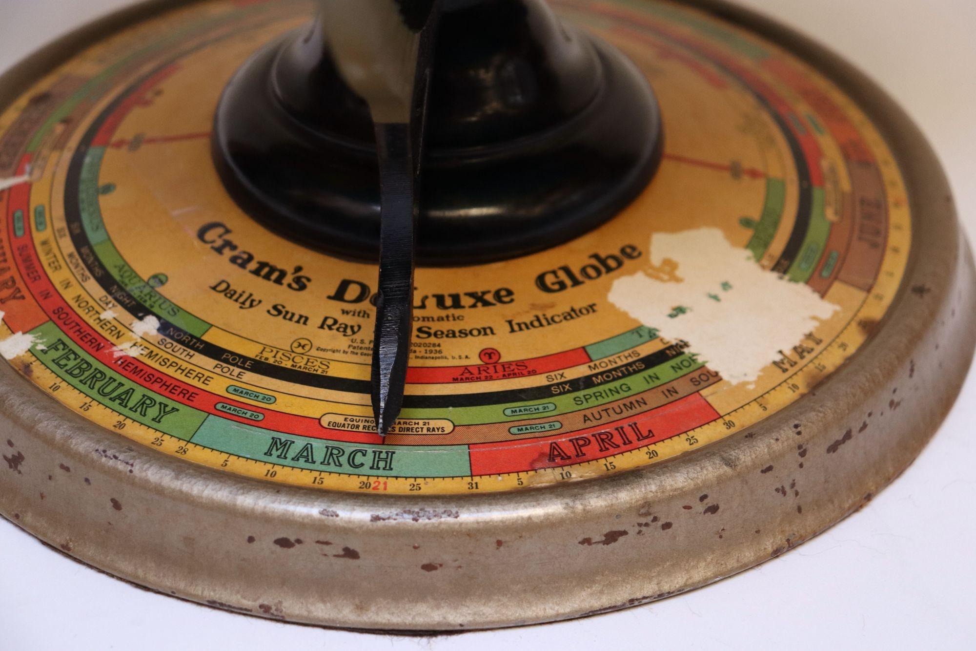 Cram's Deluxe Globe d'epoca con indicatore giornaliero automatico dei raggi solari in vendita 3