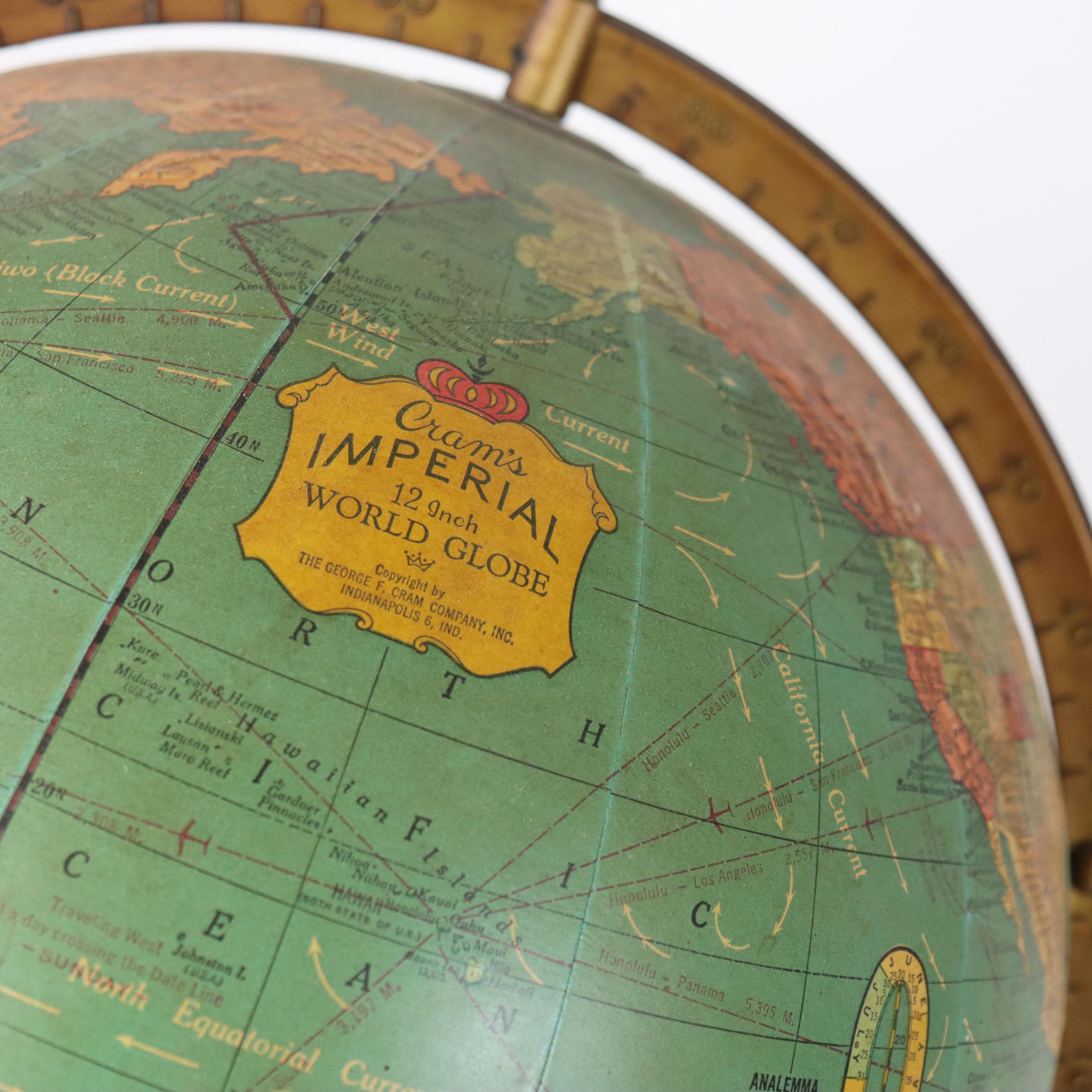 Cram's Imperial 12 Inch Teacher's World Globe Vintage 20thC.   
Misure: 17