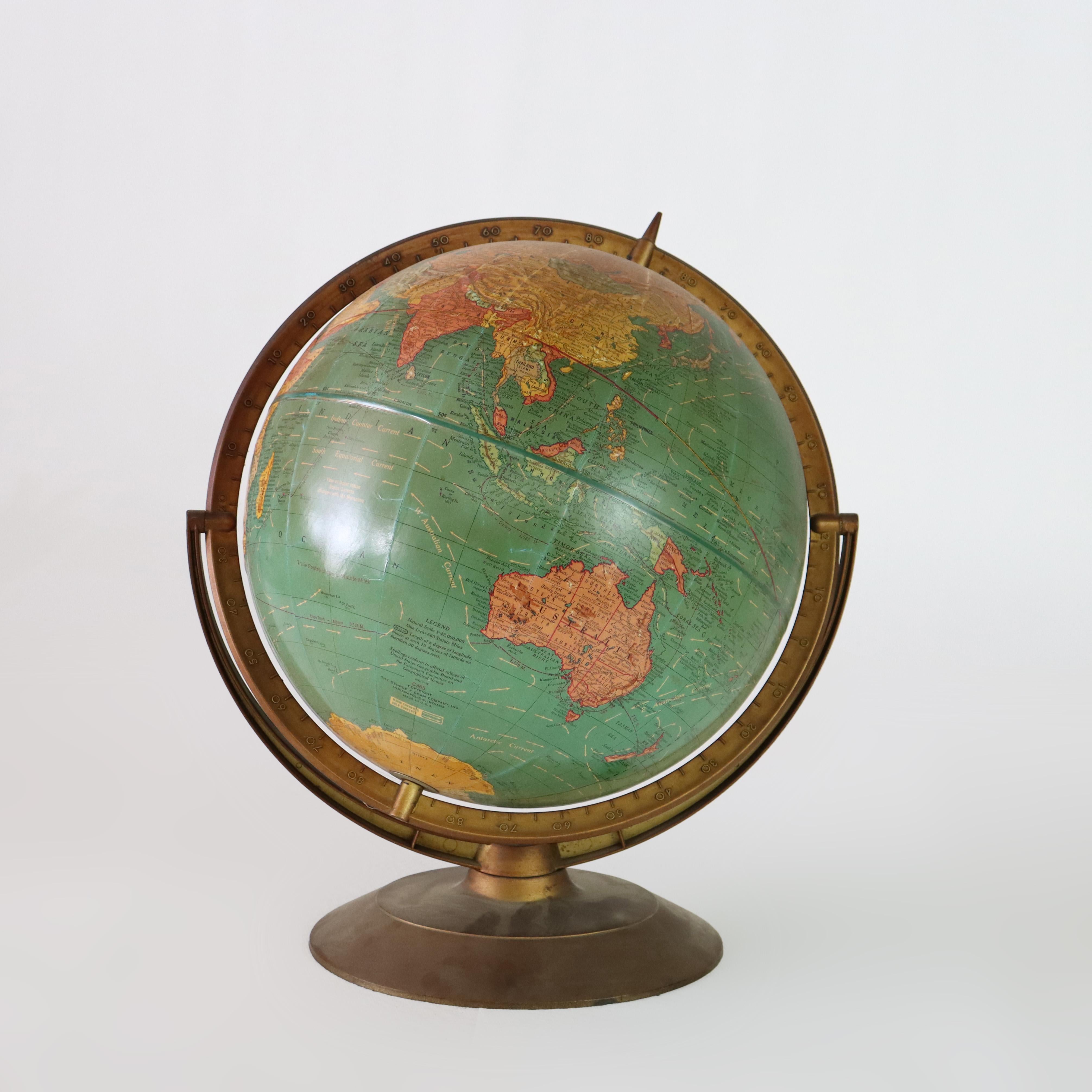 Carta Cram's Imperial 12 Inch Teaching World Globe 20esimo secolo in vendita