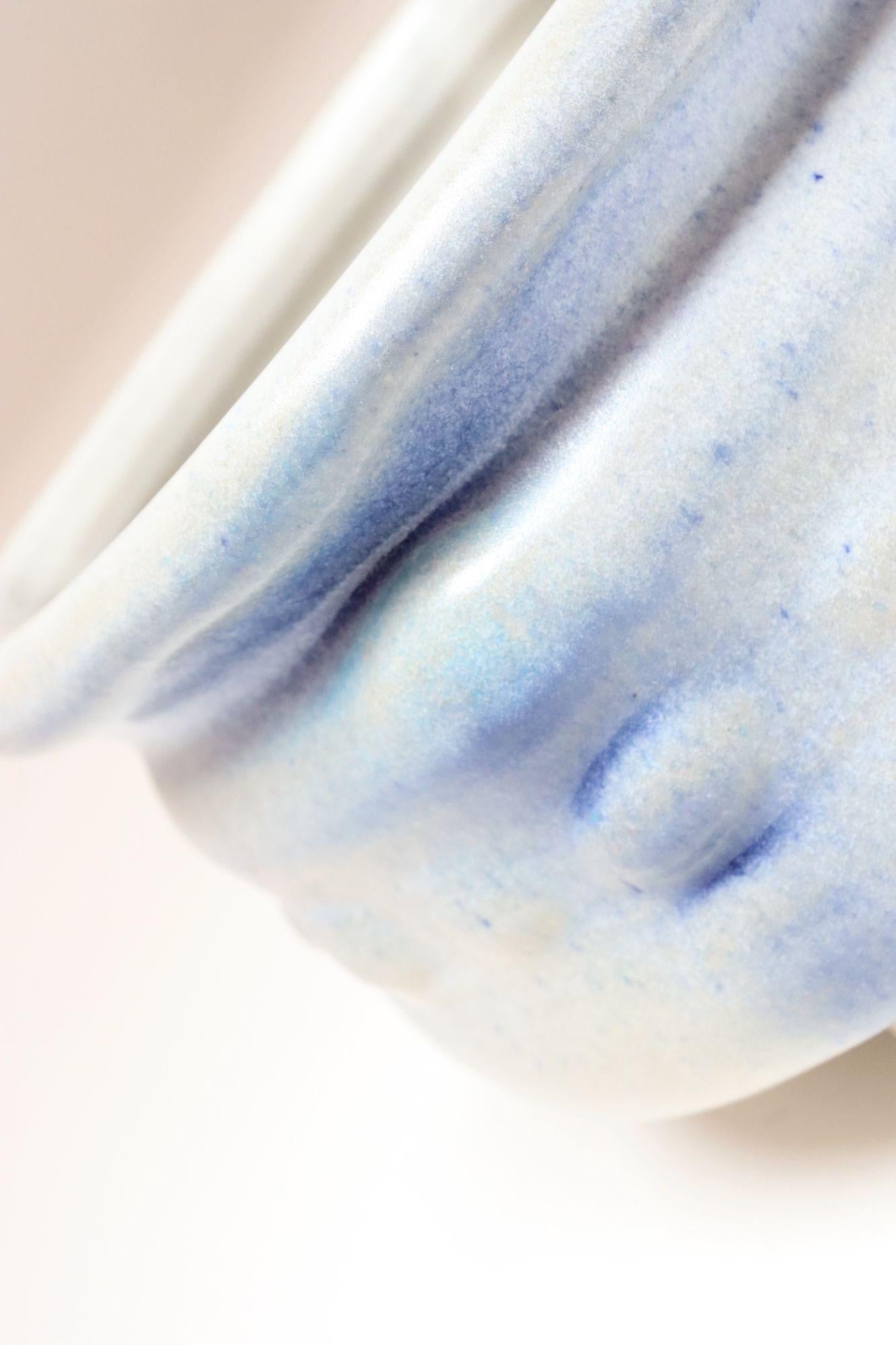 Vintage Creme und Blau Matte Glasur Studio Keramische Pflanzgefäß von Deanna Nichols im Angebot 12