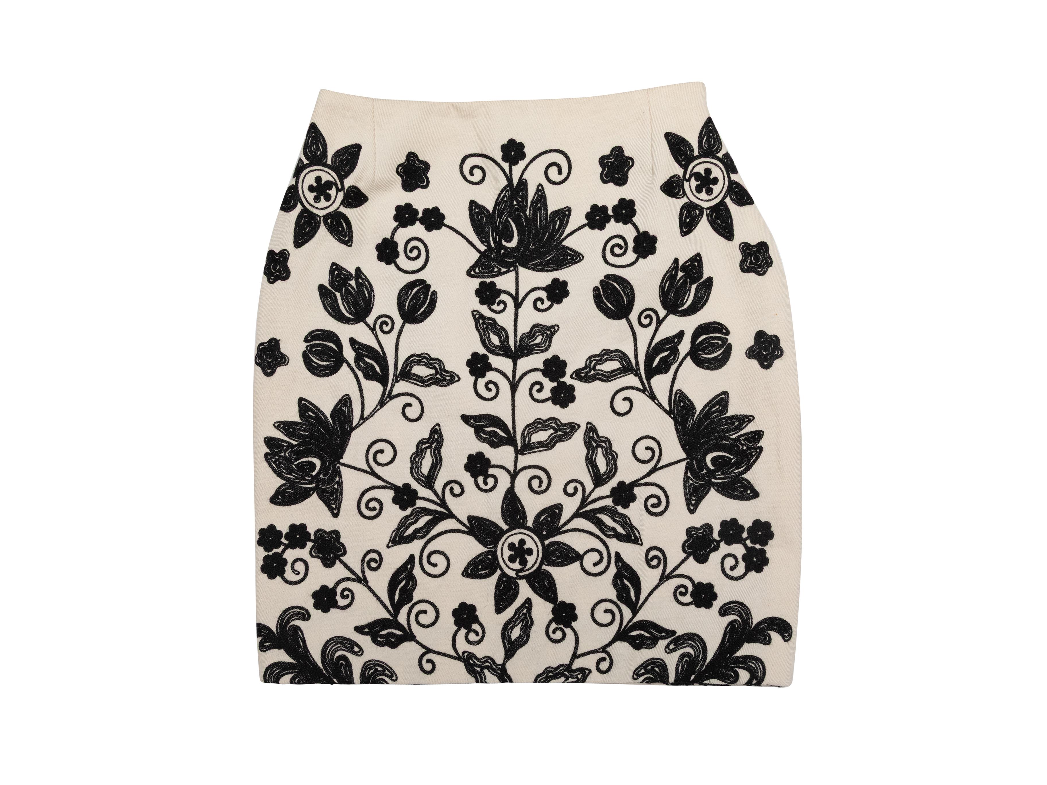 White Vintage Cream & Black Chloe Embroidered Cotton Skirt Size FR 36 For Sale
