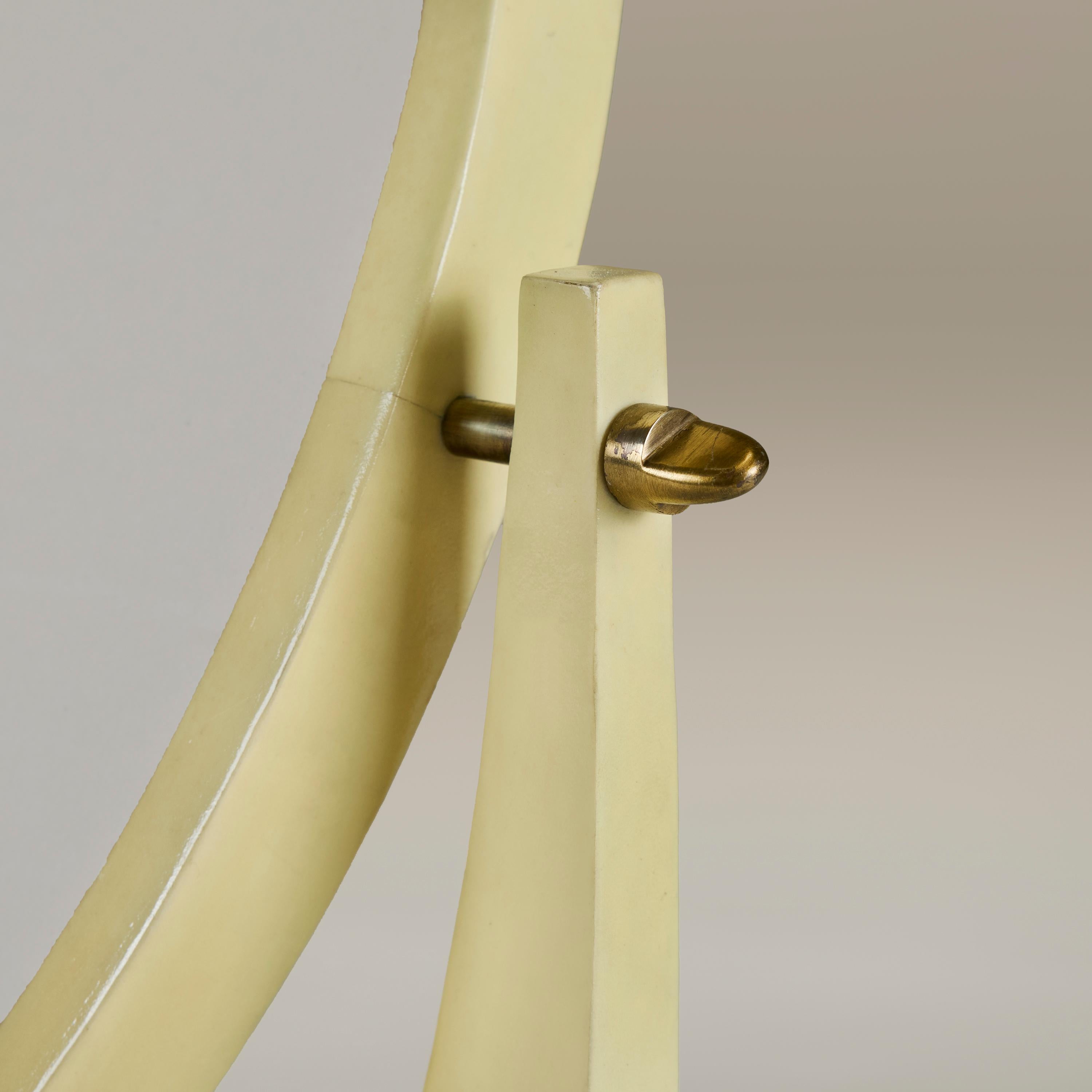 Miroir de table vintage en parchemin crème par R&Y Augousti Bon état - En vente à London, GB