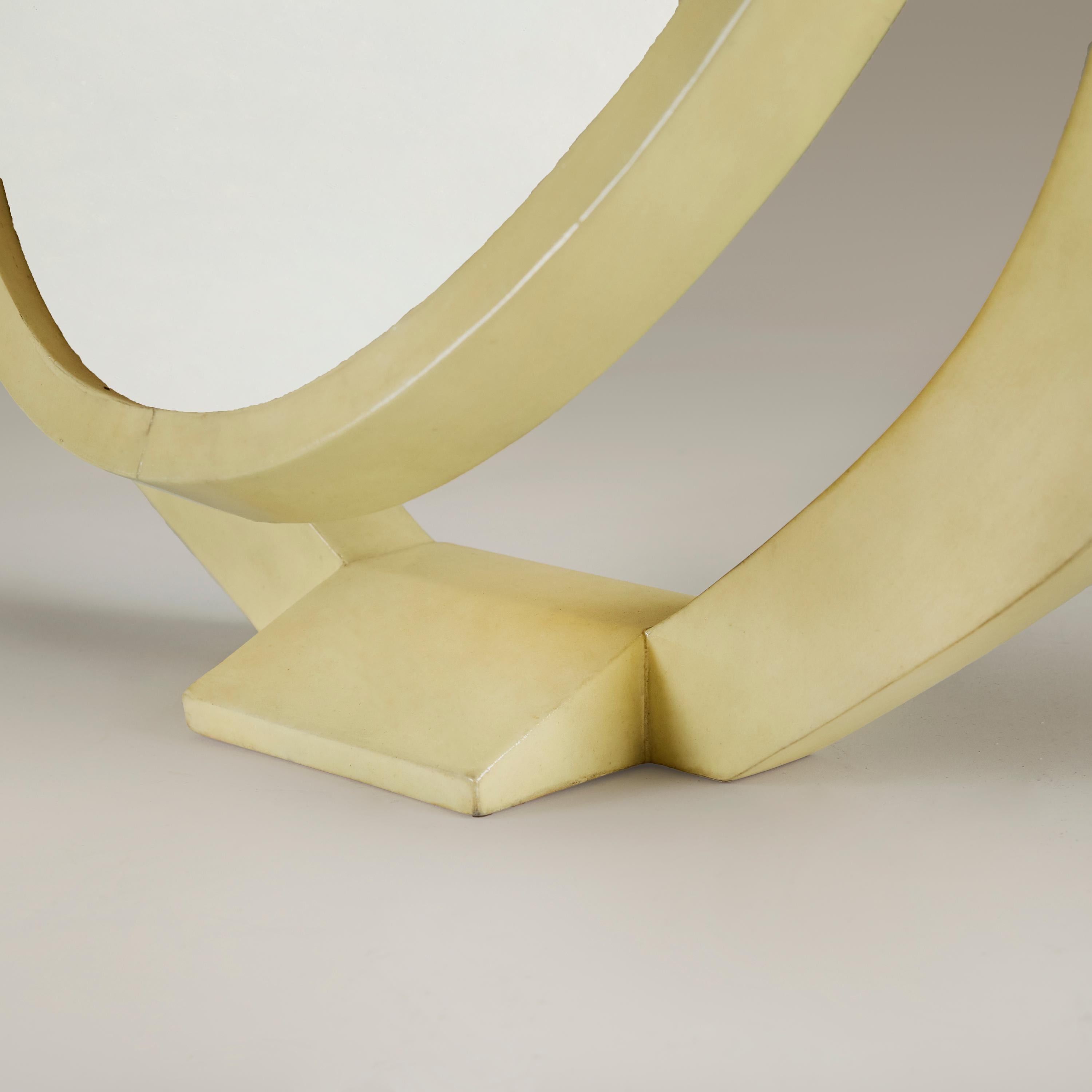 Fin du 20e siècle Miroir de table vintage en parchemin crème par R&Y Augousti en vente
