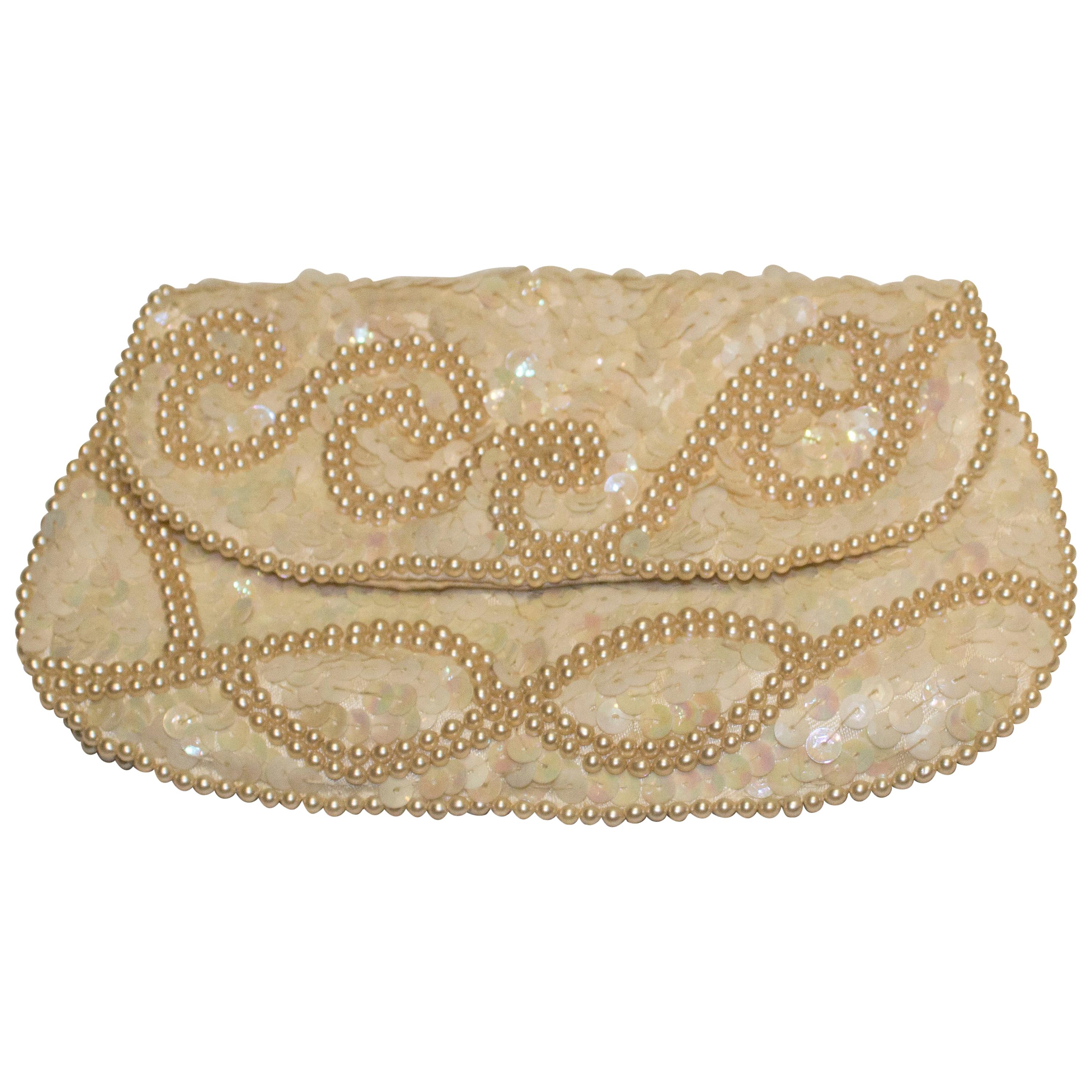 Vintage Cream Purse in Sequin and Beads