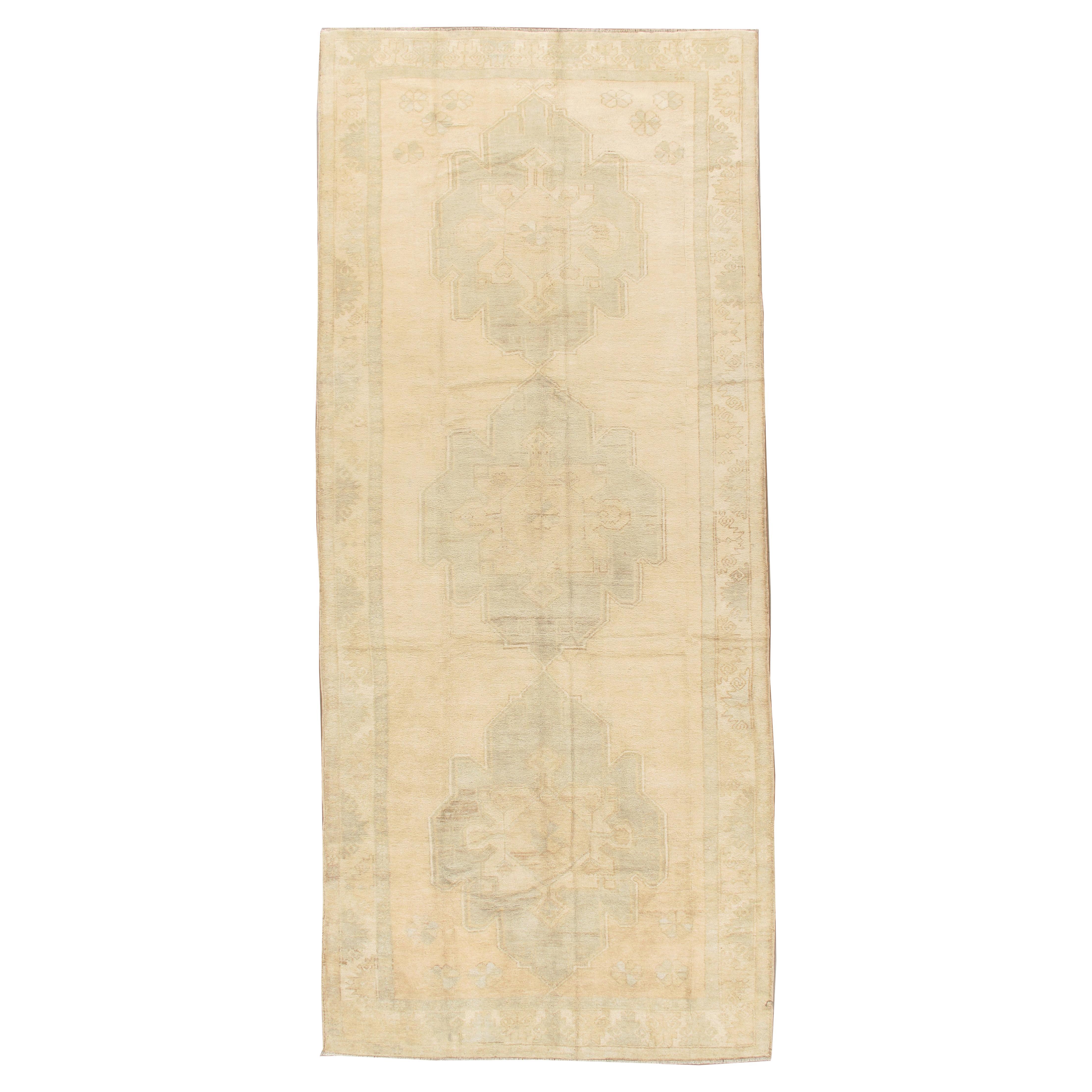 Vintage Creme Türkisch Oushak Teppich  5'1 x 12'2 im Angebot