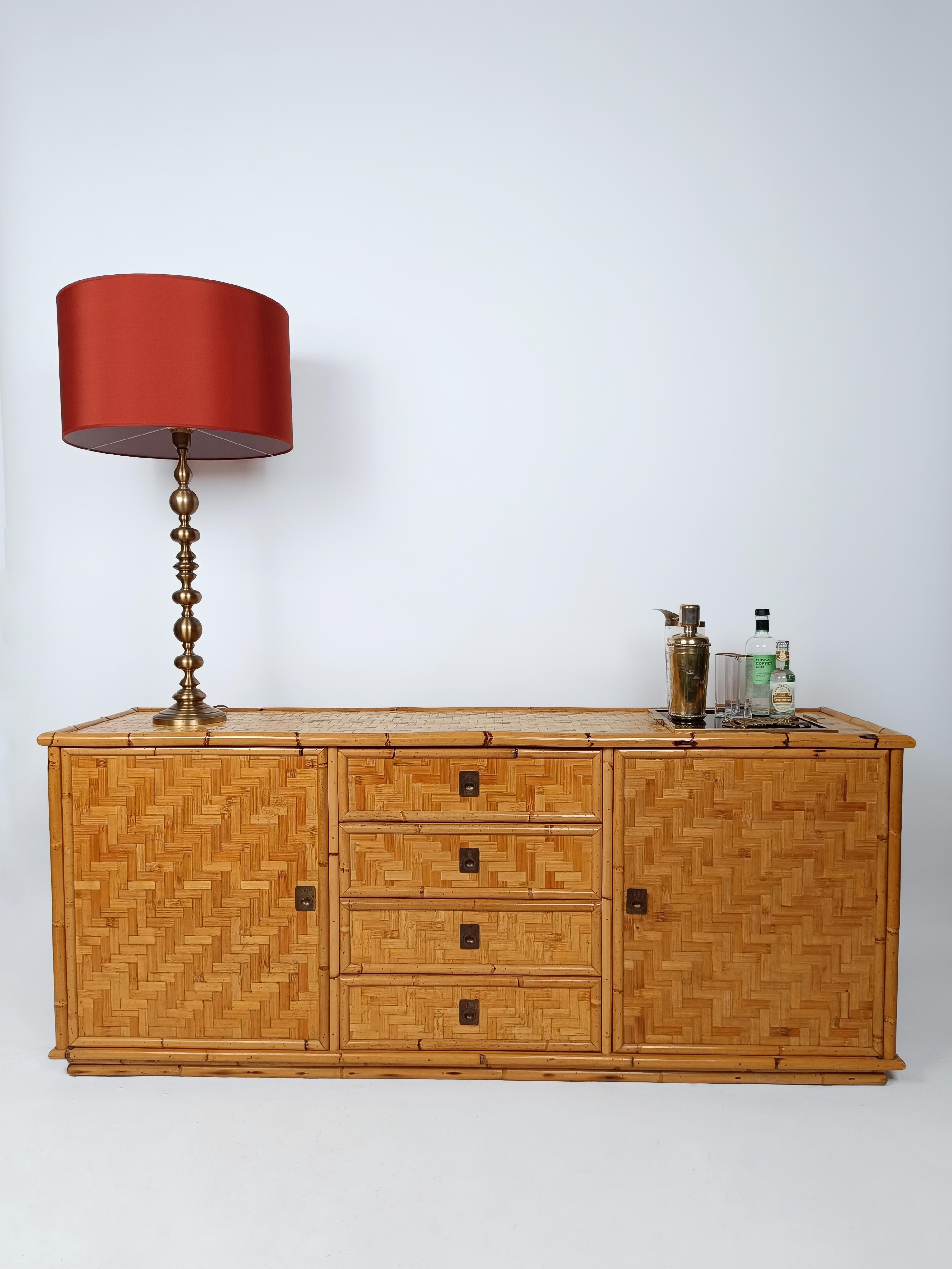 Mid-Century Modern Vintage Credenza Coastal Dresser in Bamboo and Rattan Parquets, Italy 1970s 