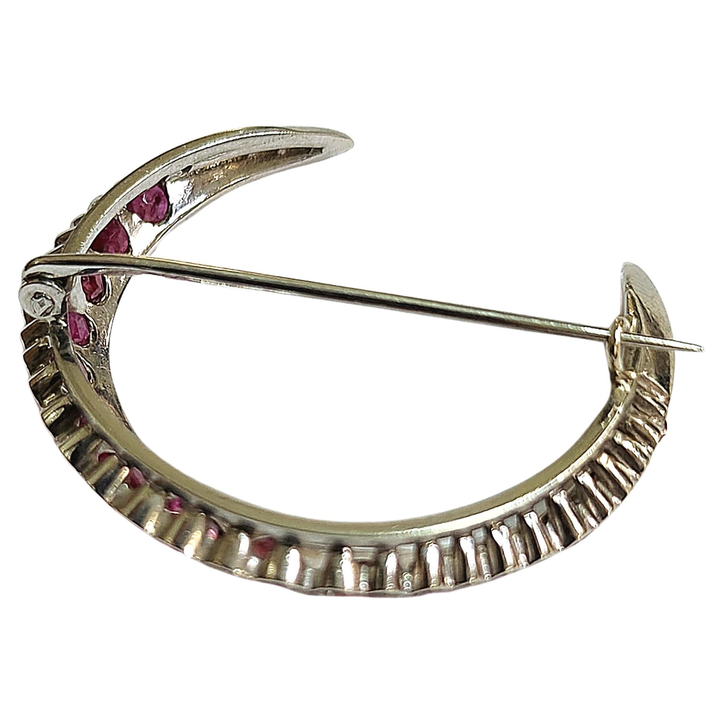 Vintage Crescent 2 Carats Ruby White Gold Brooch For Sale 1