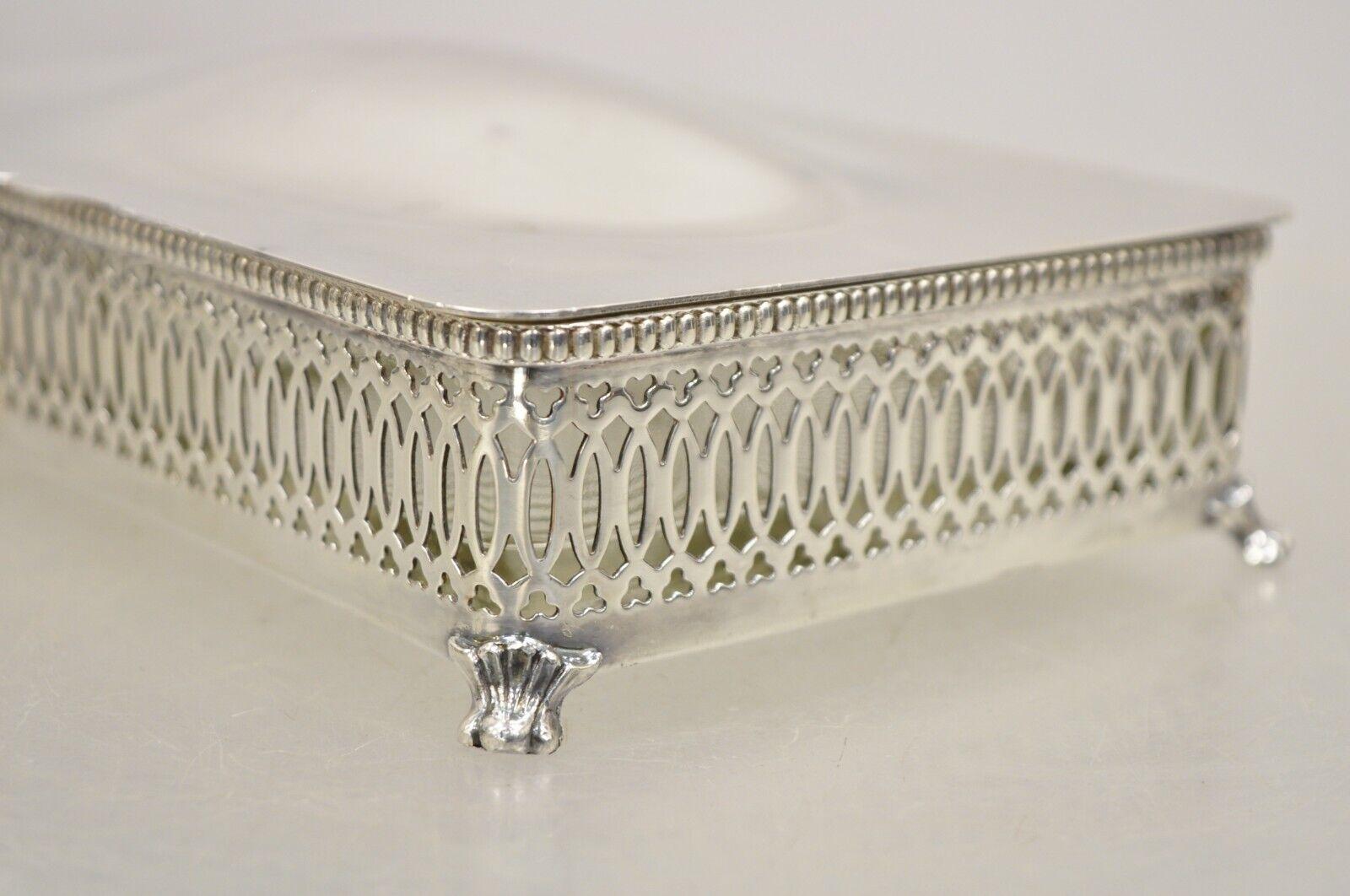 Vintage Crescent Pierce Fretwork Silver Plated Hinged Box Sectioned Glass Liner en vente 1