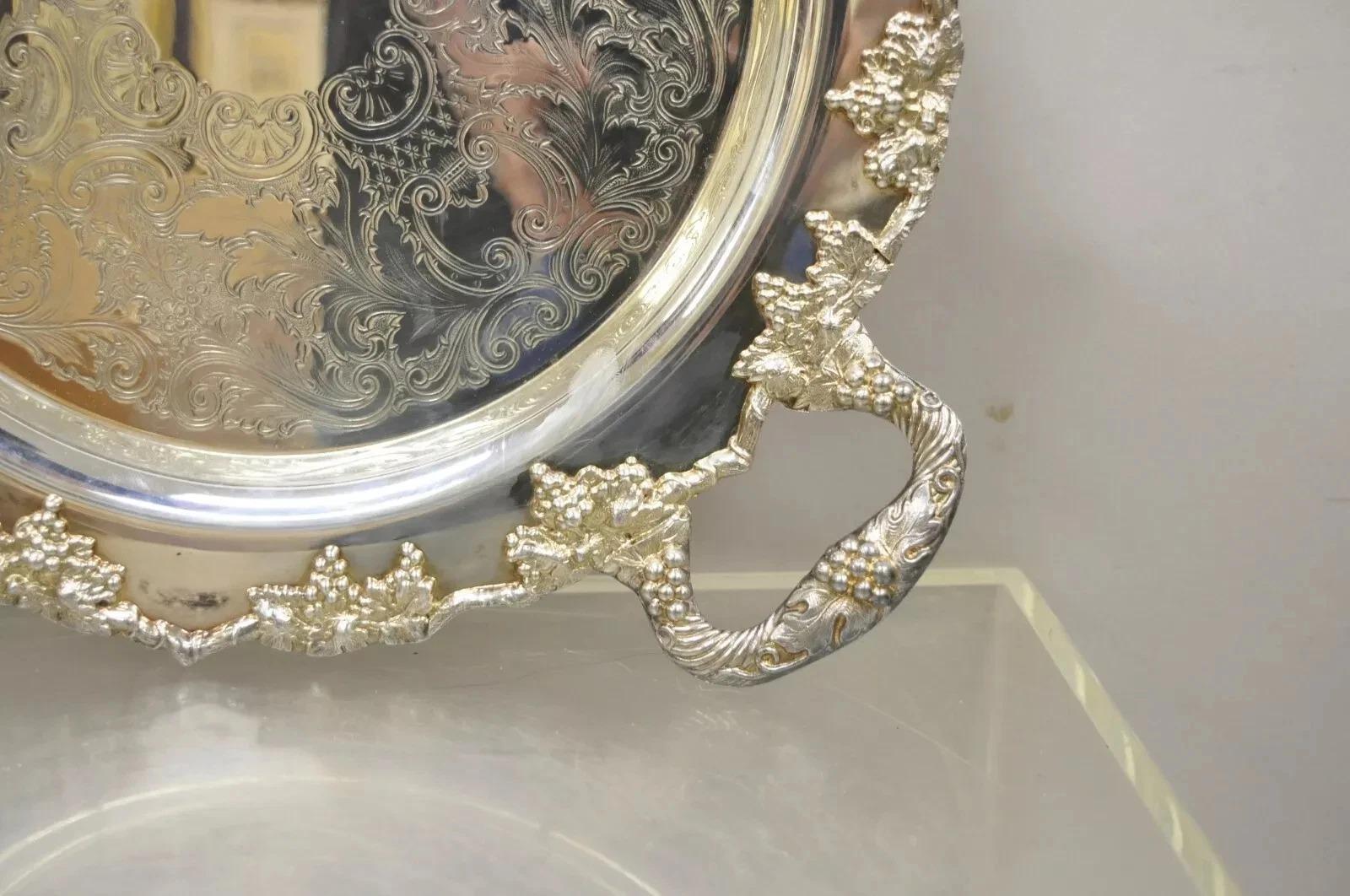 20ième siècle Vintage Crescent Silver Plated 17