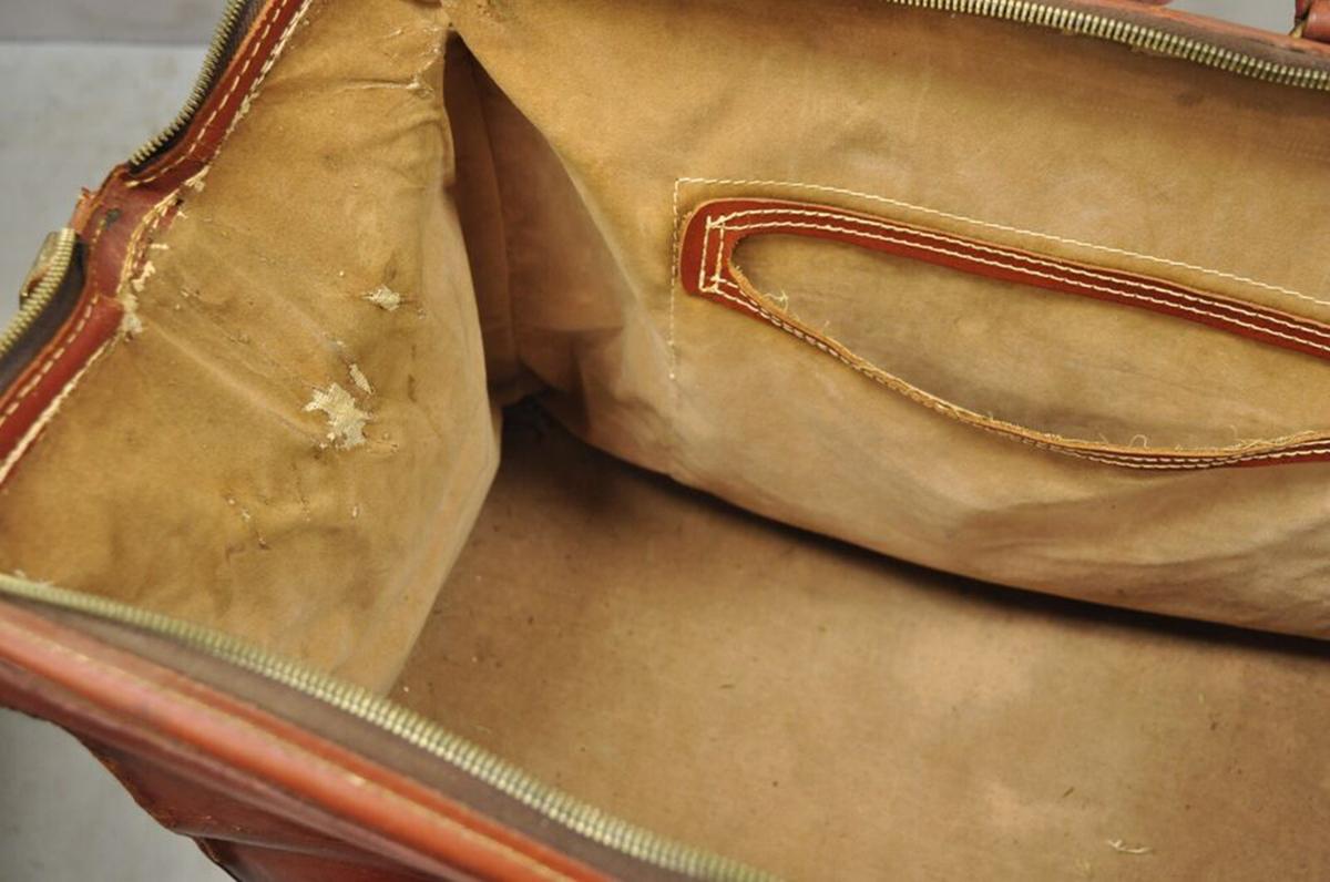 20th Century Vintage Crest Brown Leather Doctors Bag Carry on Luggage Suitcase For Sale