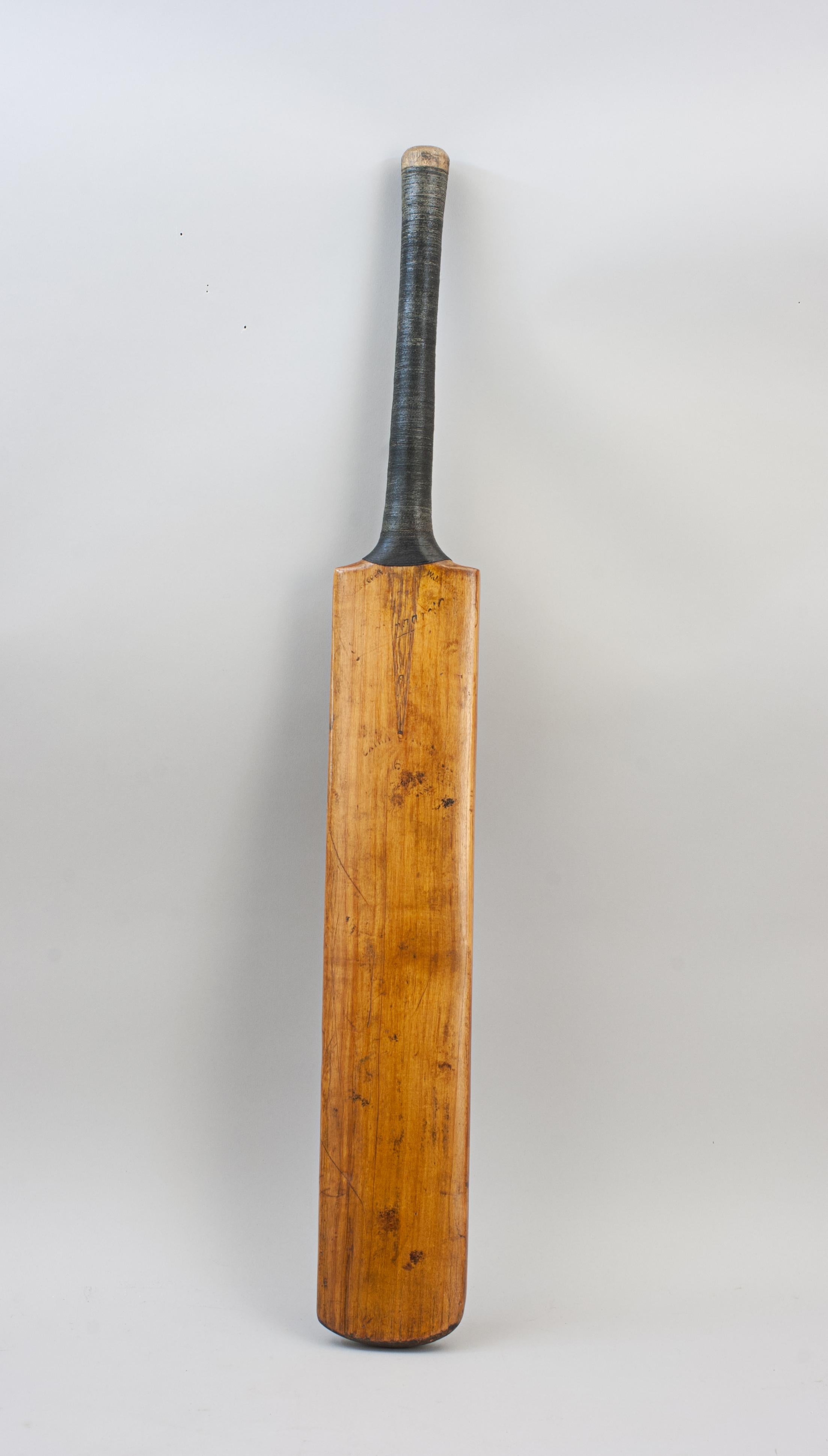 Vintage Cricket Bat, The Nonpareil  For Sale 4