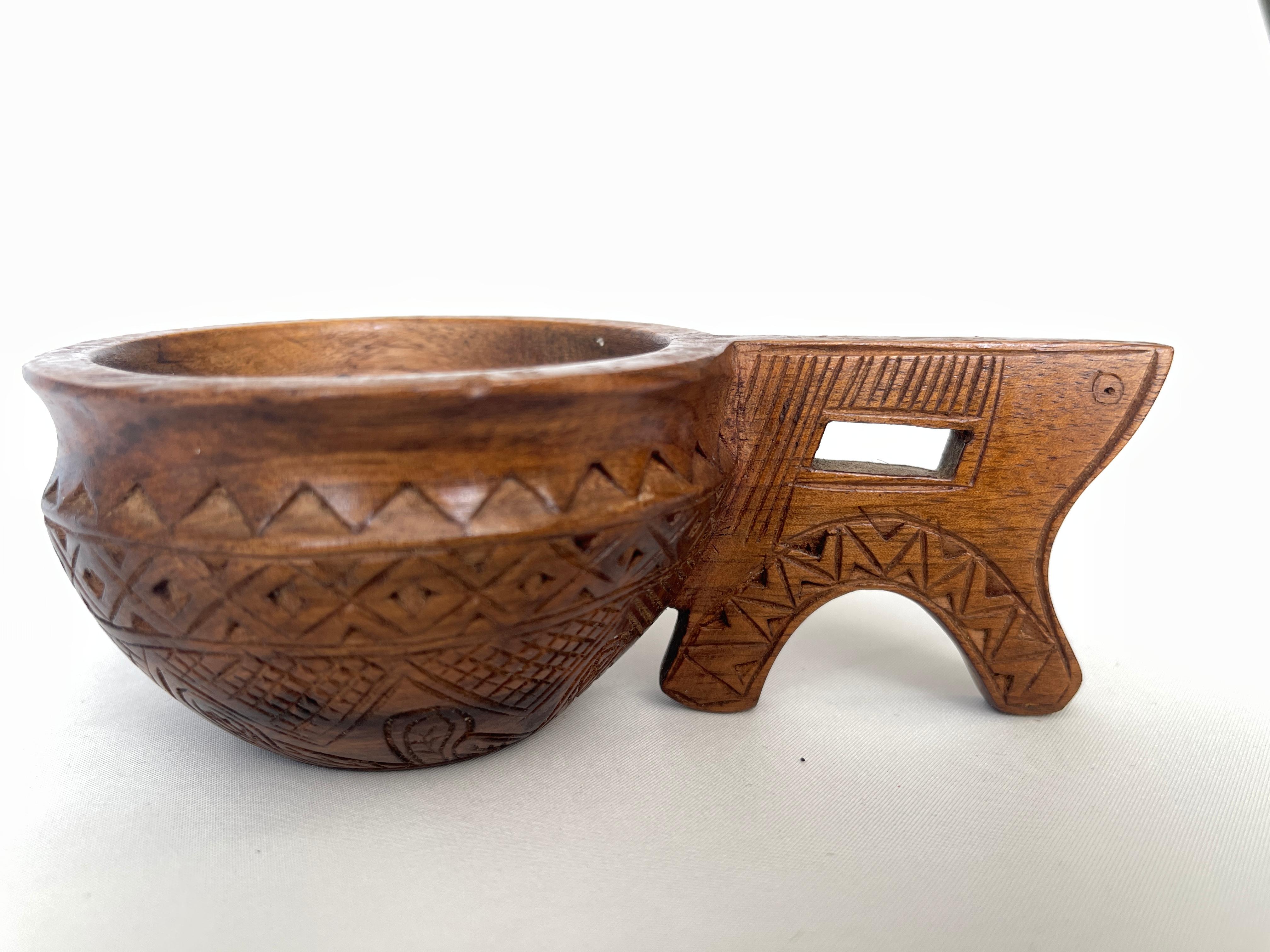 Vintage Croatian Hand Carved Olive Wood  Sculpture Creamer & Sugar Bowl Set For Sale 3