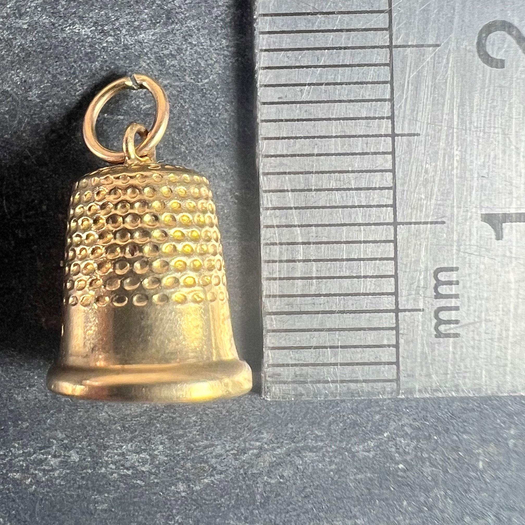 Vintage Cropp and Farr Thimble 9K Yellow Gold Charm Pendant For Sale 6