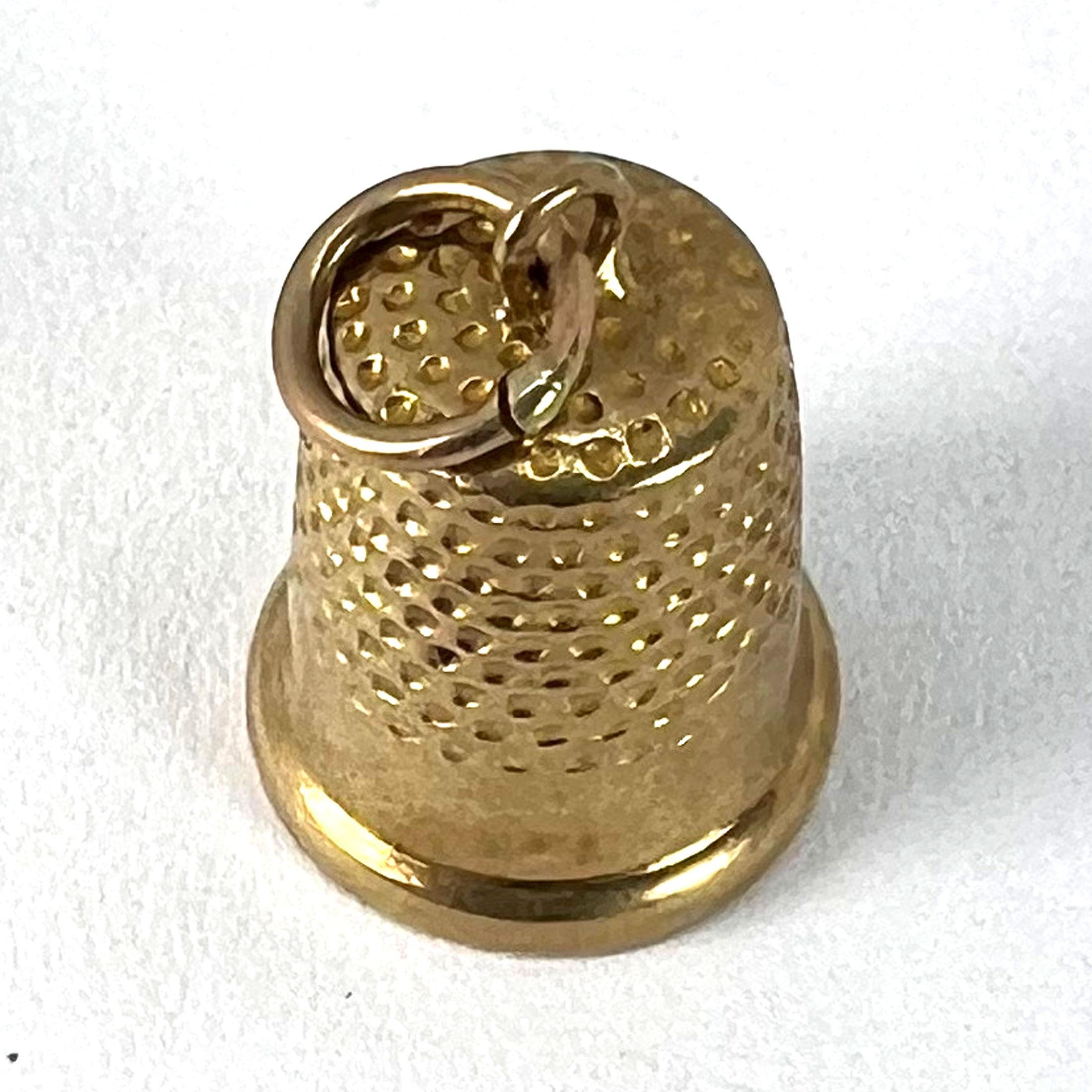 Vintage Cropp and Farr Thimble 9K Yellow Gold Charm Pendant For Sale 9