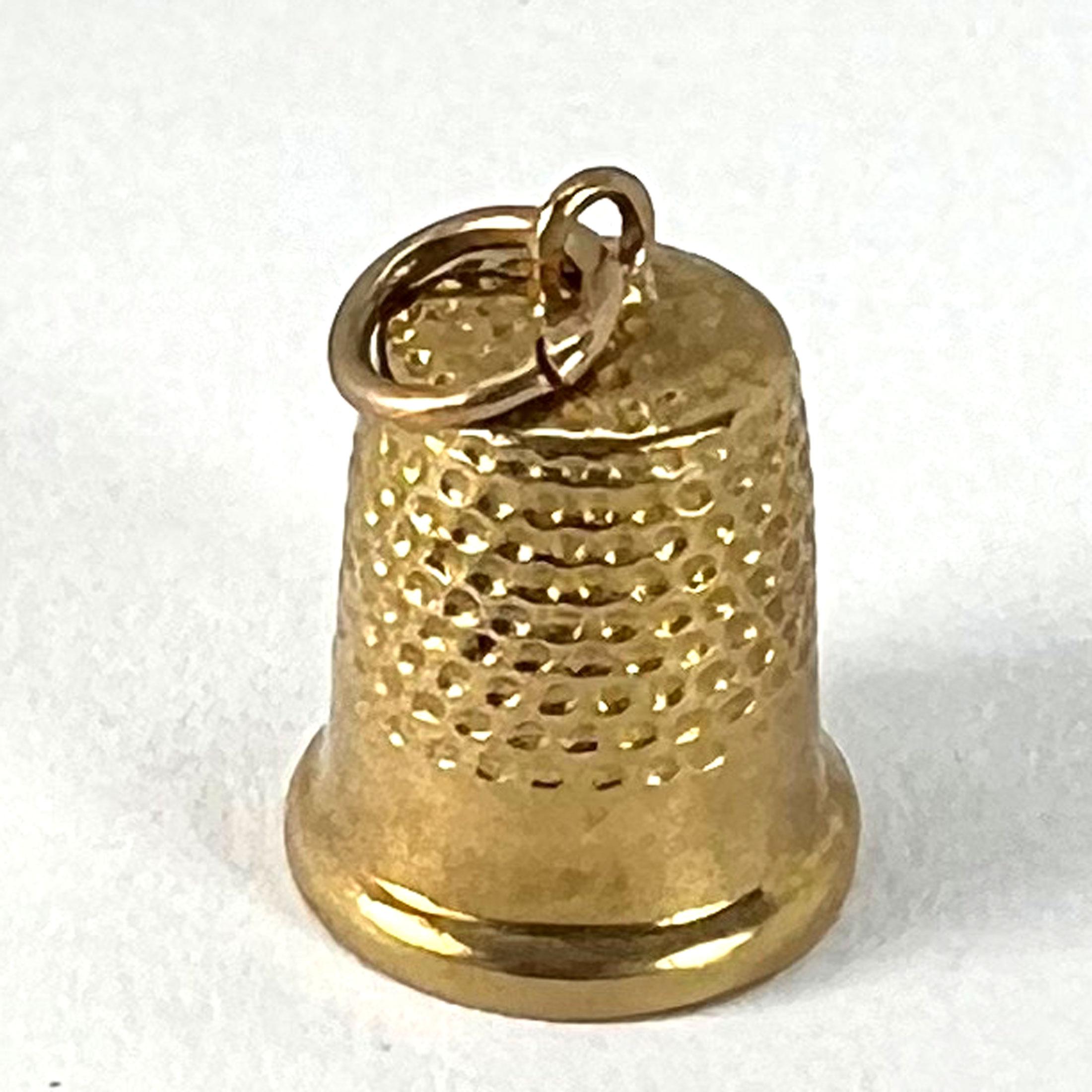 Vintage Cropp and Farr Thimble 9K Yellow Gold Charm Pendant For Sale 10