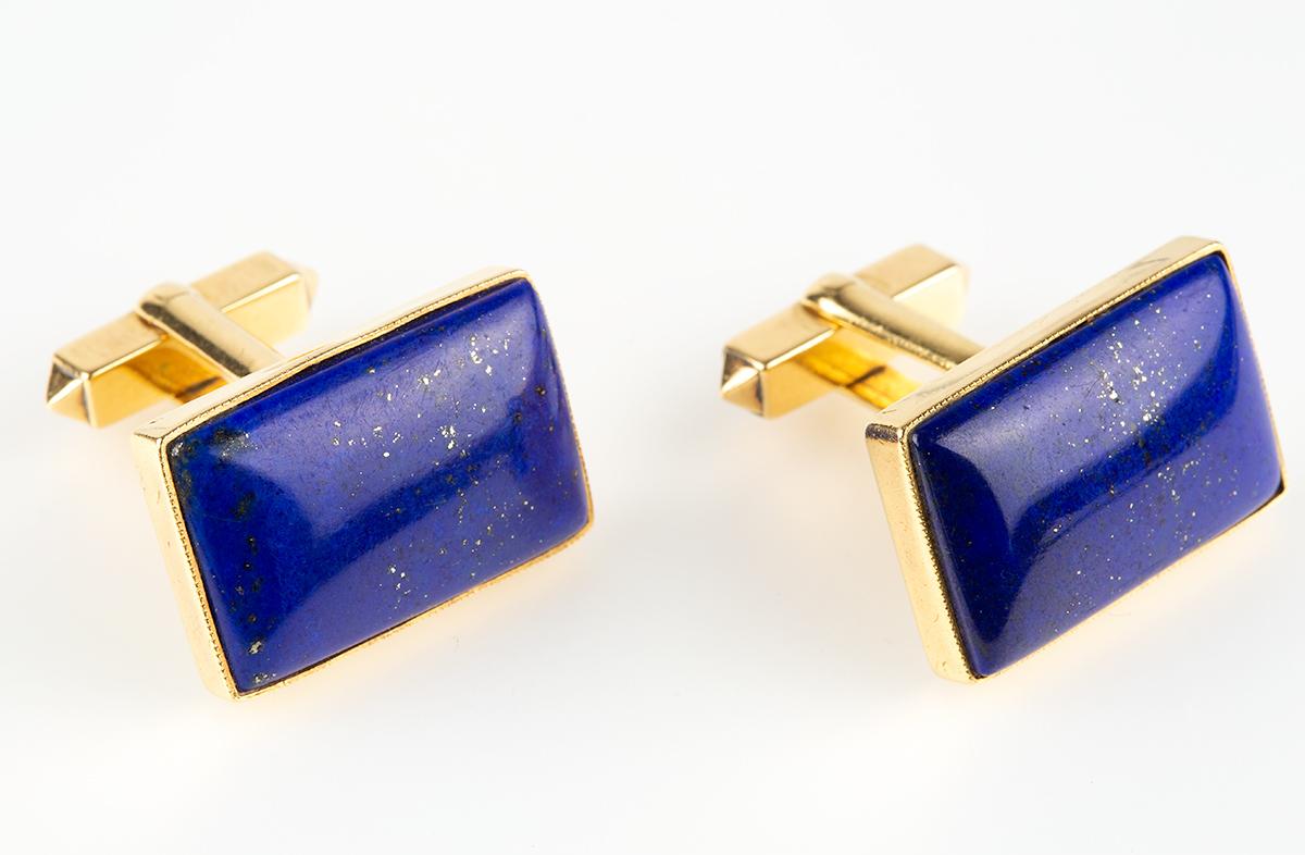 Vintage Cropp & Farr Cufflinks in 18 Carat Gold and Lapis Lazuli, English 1971 In Good Condition For Sale In London, GB