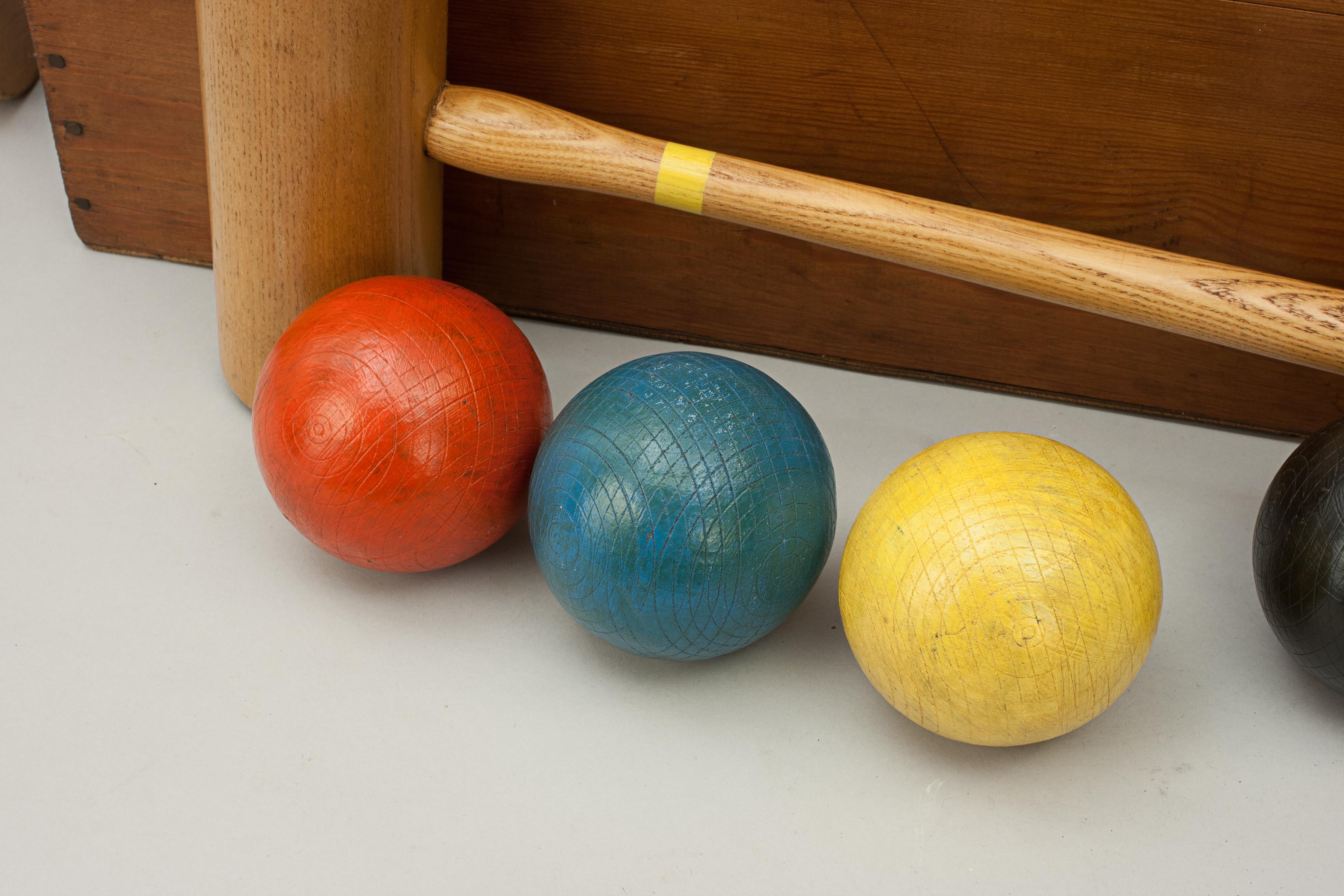 Vintage Croquet Set by Gamages In Good Condition In Oxfordshire, GB