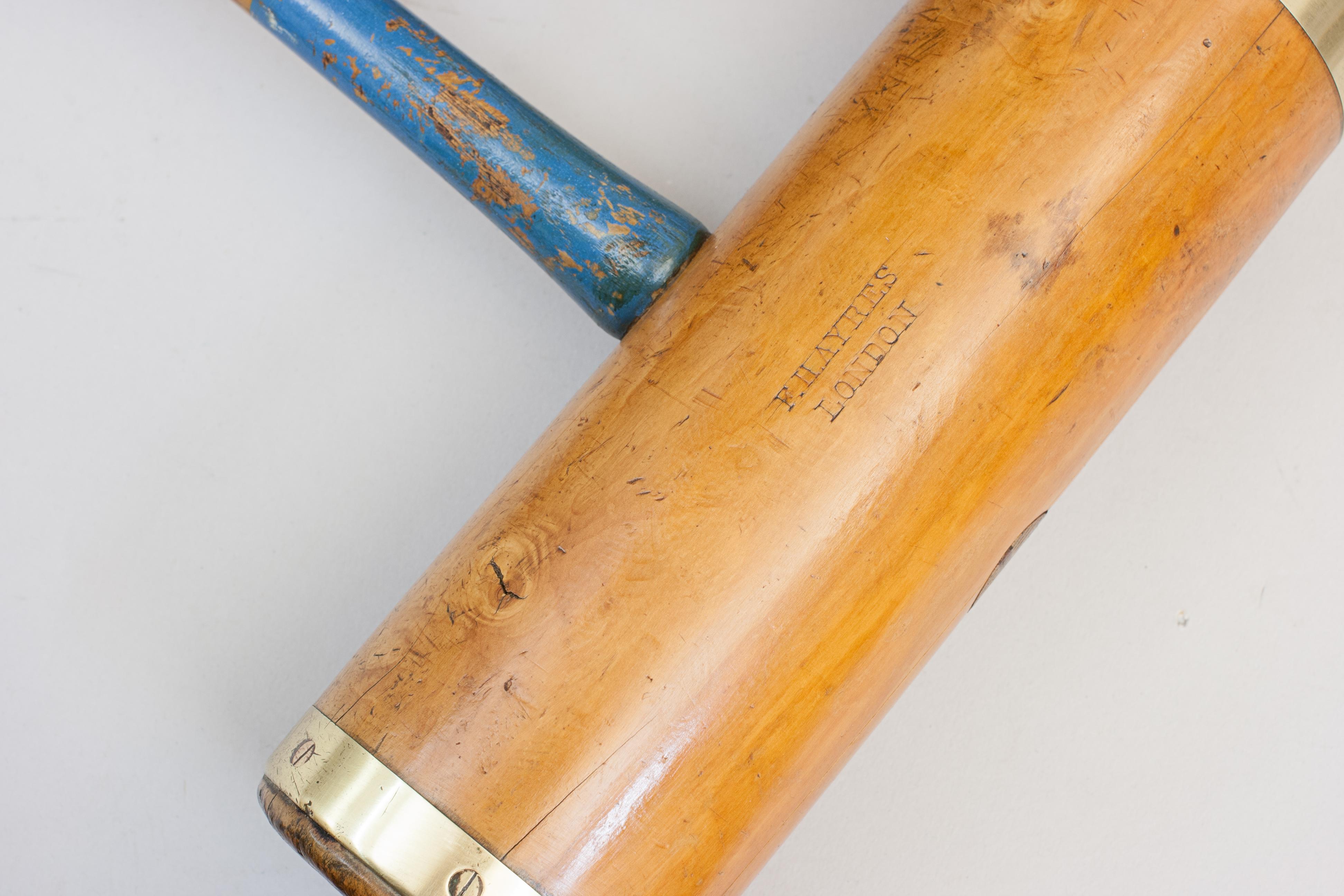 Juego de croquet vintage sobre soporte en venta 2