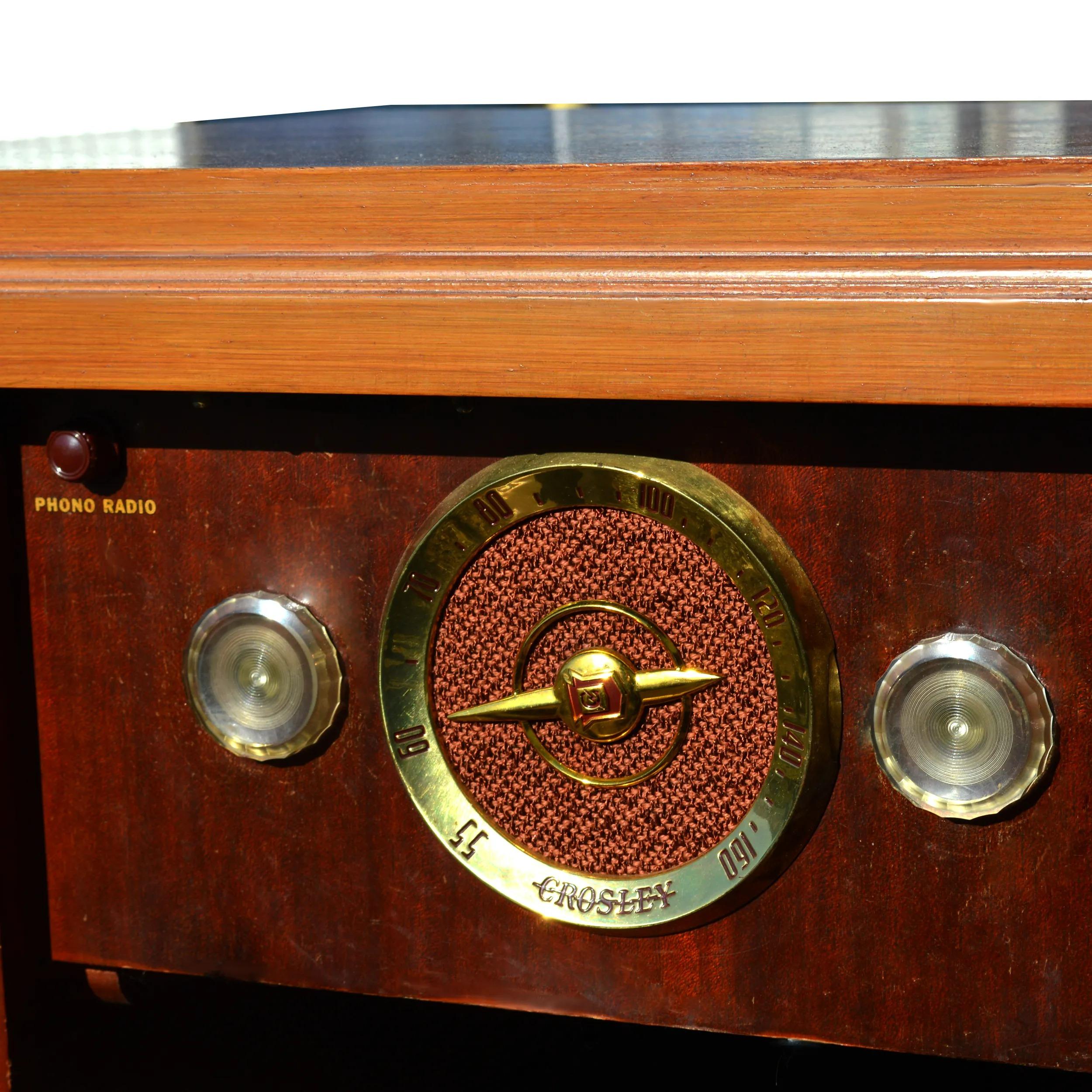 Giradischi e radio Crosley Radio d'epoca In condizioni discrete in vendita a Pasadena, TX